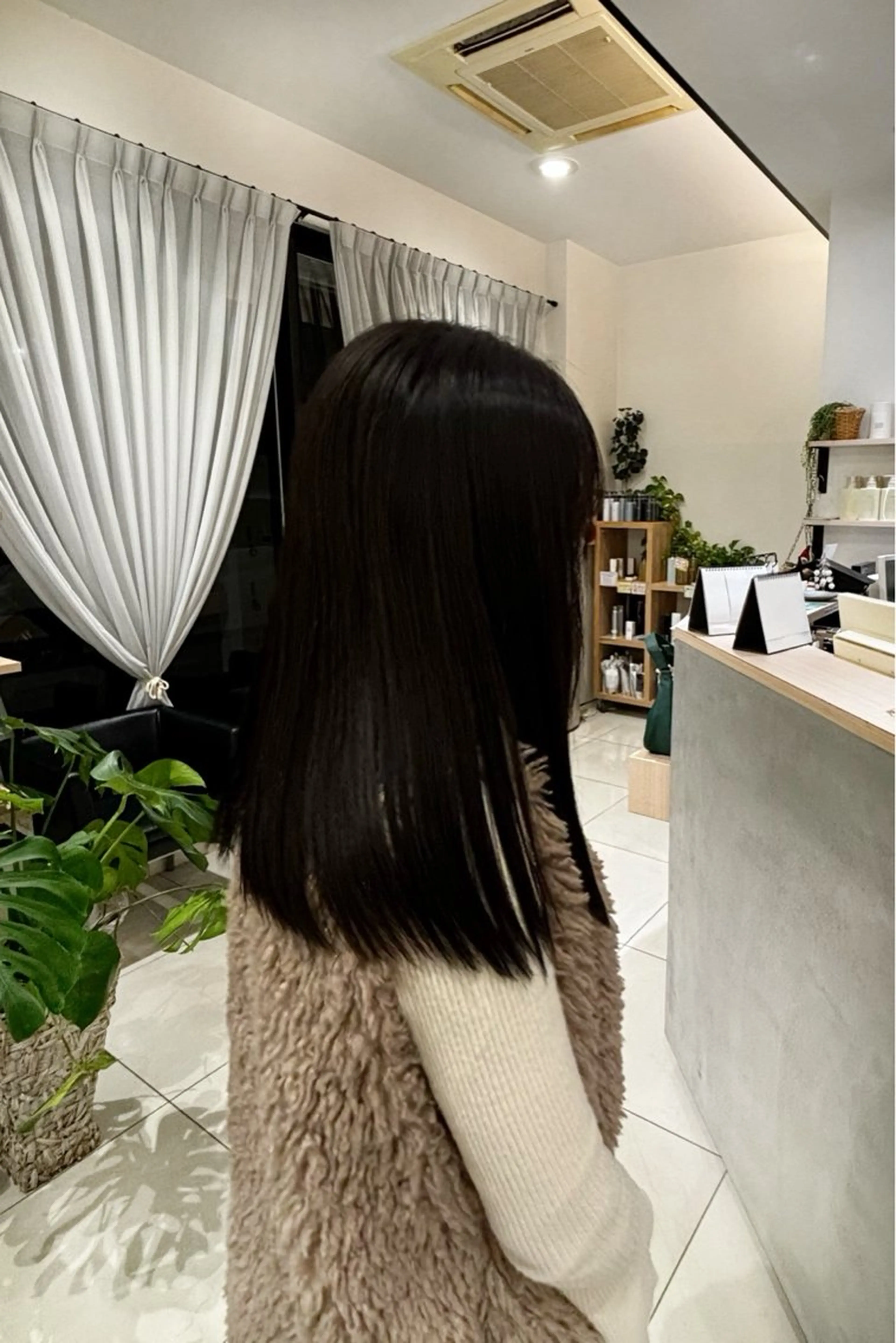 ロング カラー 透明感カラー オリーブカラー ヘアカラー 辻村 彩華のヘアスタイル