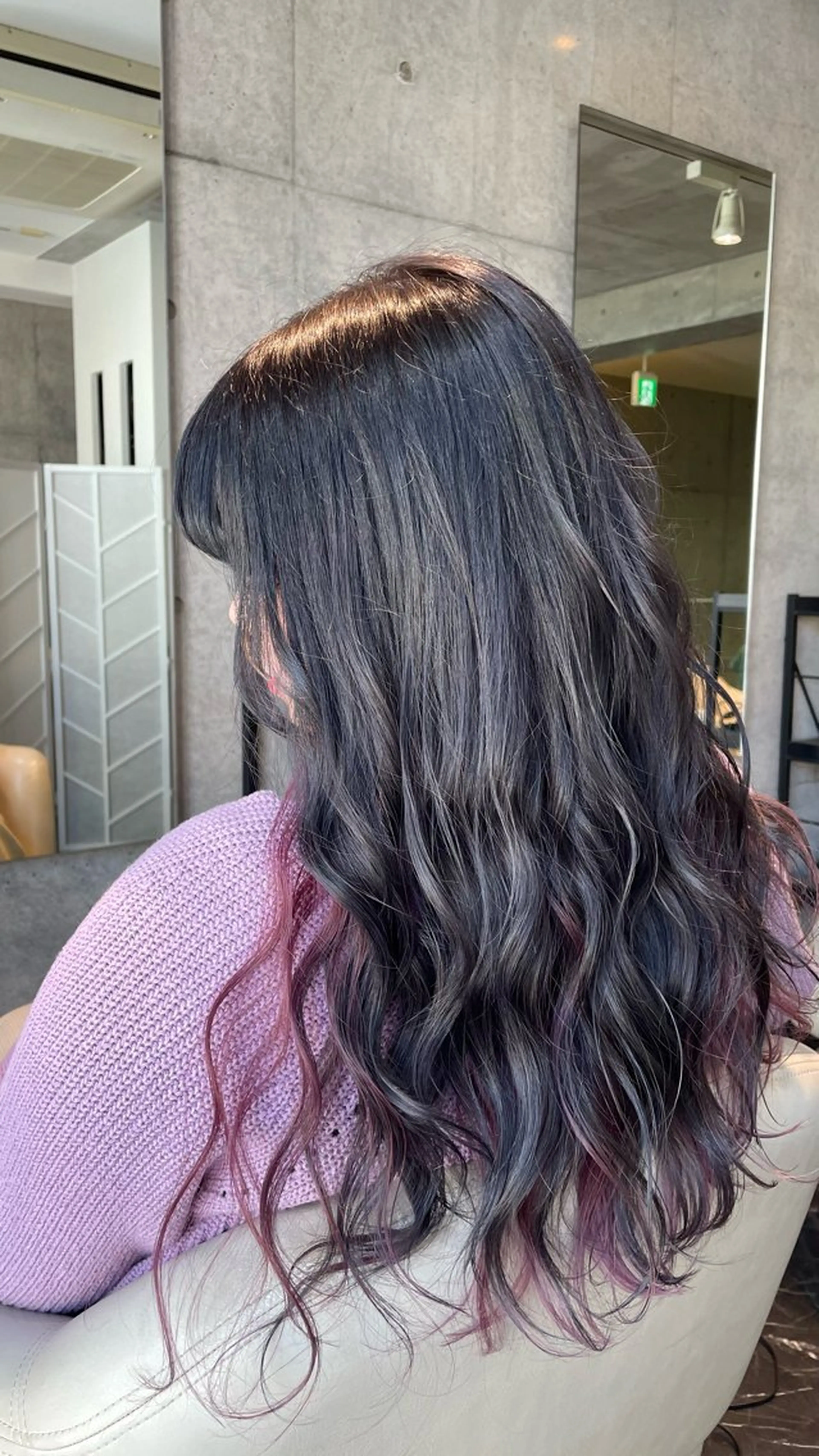 ロング カラー グレージュ パープルカラー シルバー シルバーグレージュ acero + hair&eyelash 幸手店【アチェロ】所属・ハイライトハイトーン 💖MOMOKAのヘアスタイル