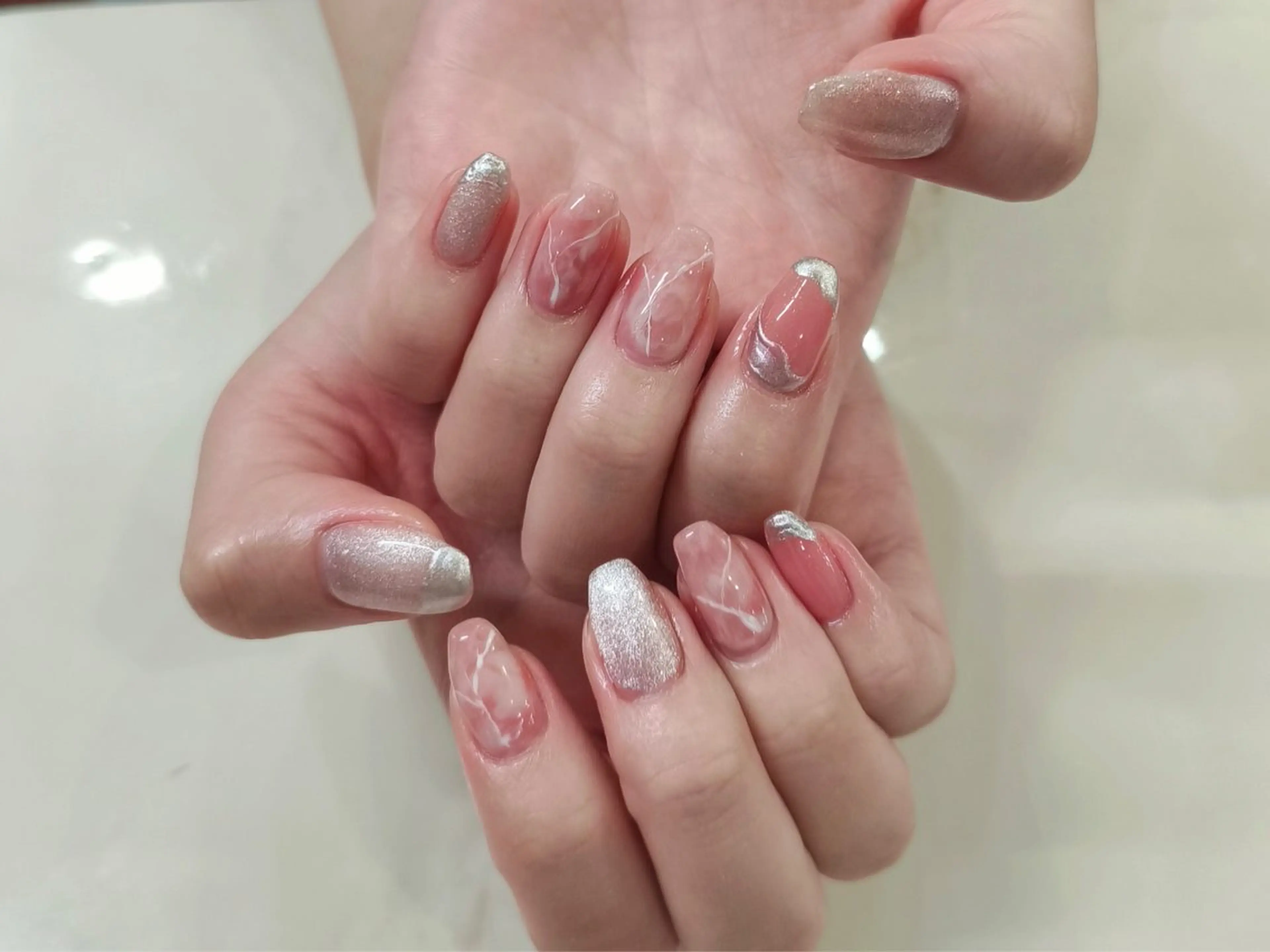 ネイル ニュアンスネイル ピンク ハンドネイル K. SATOのネイルデザイン