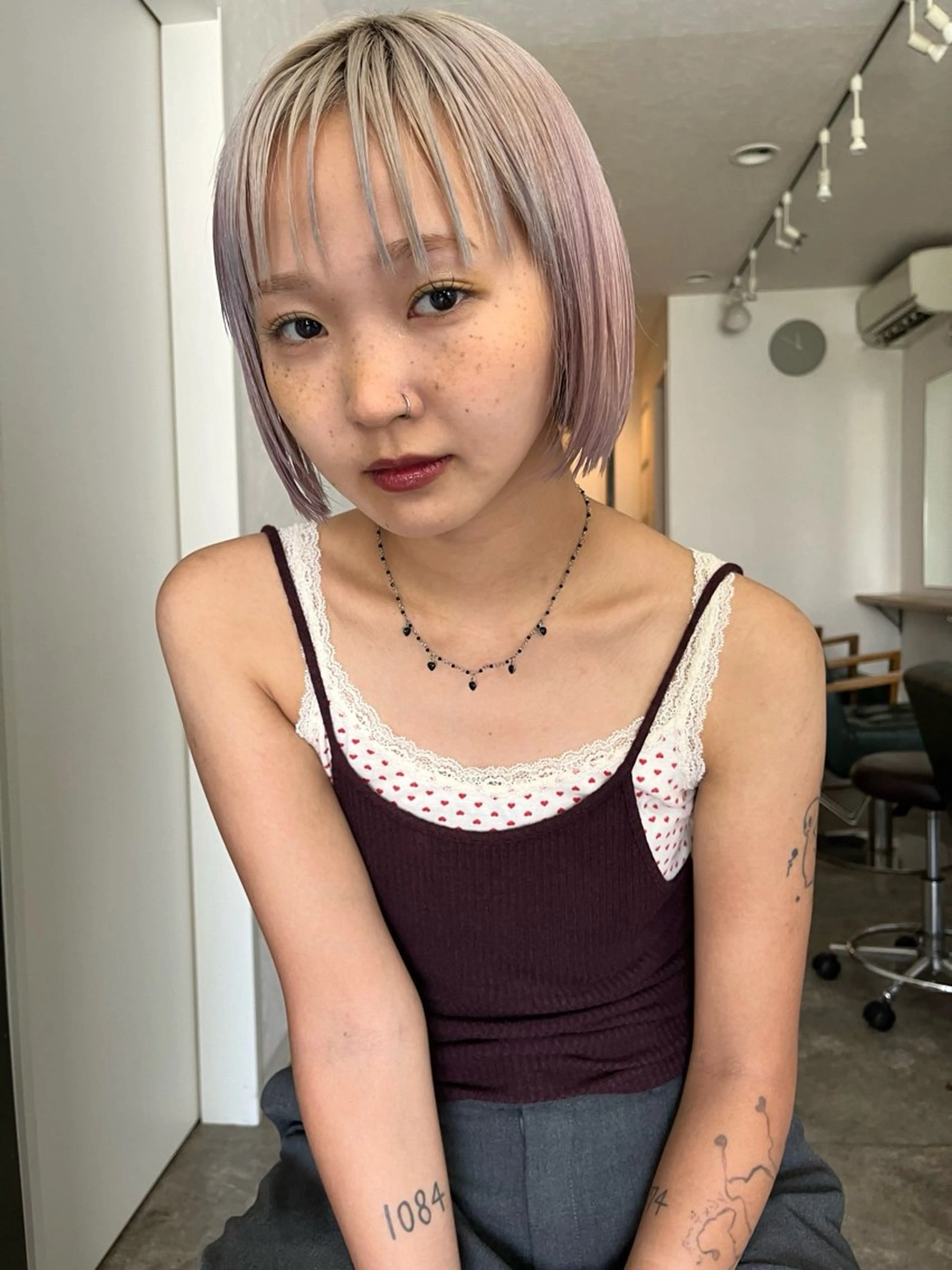 ショート カラー 切りっぱなしボブ ハイトーンカラー ボブ カット ヘアカラー トリートメント 金井京介/パーマ /レイヤー/ボブのヘアスタイル
