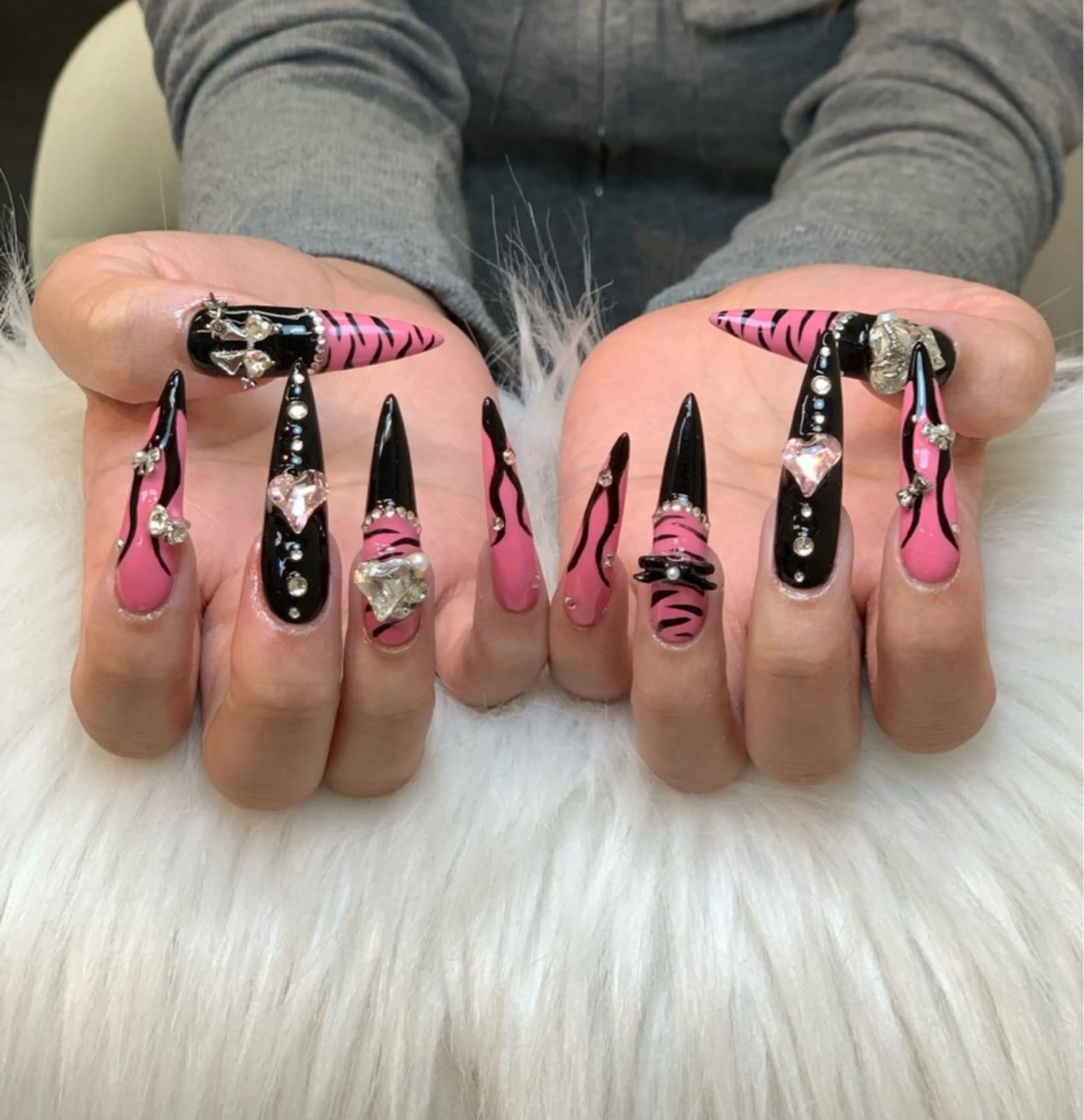 ネイル ハンドネイル Kanao_ CloudyChanのネイルデザイン