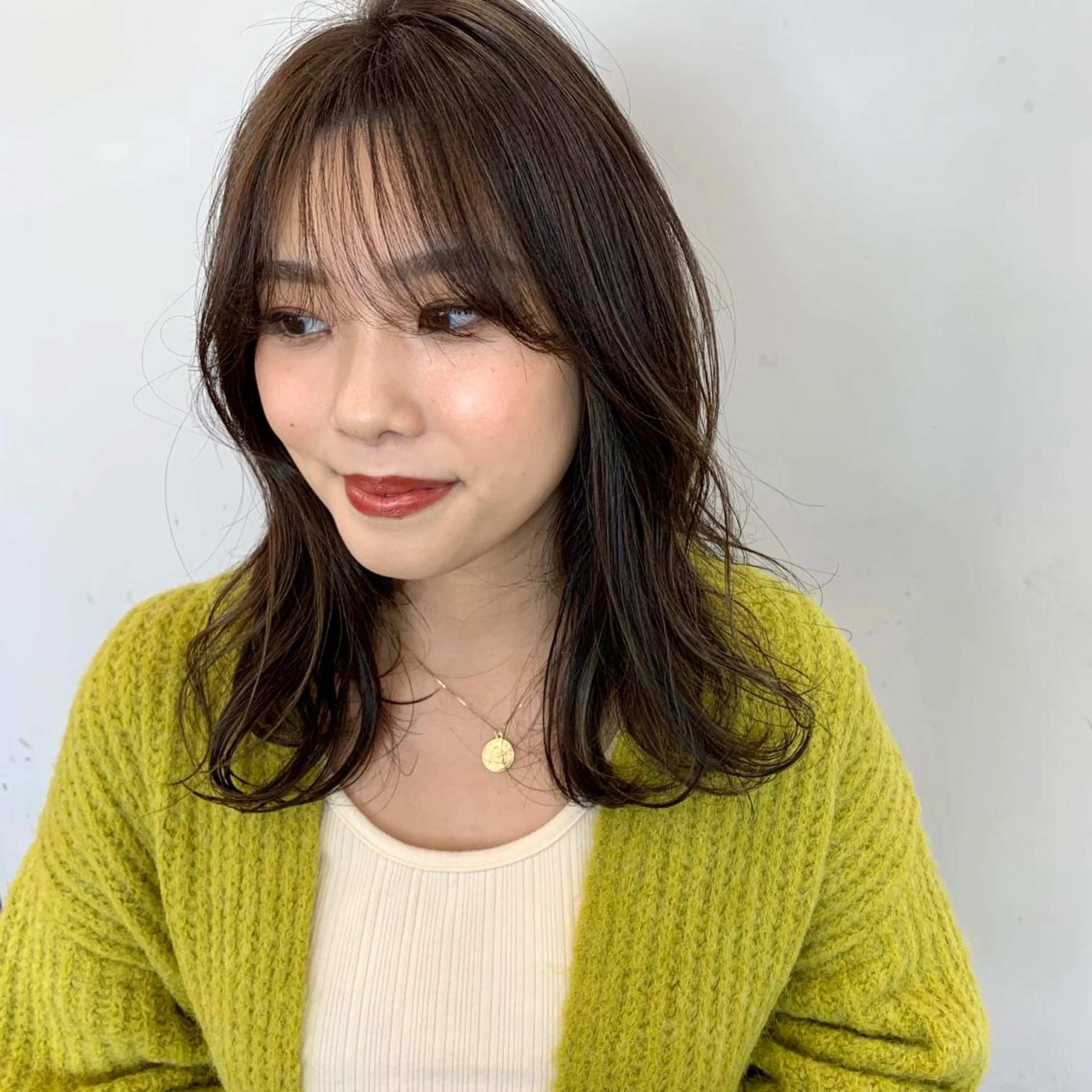 ミディアム ハイライト カット ヘアカラー トリートメント 豊浦 翔太のヘアスタイル