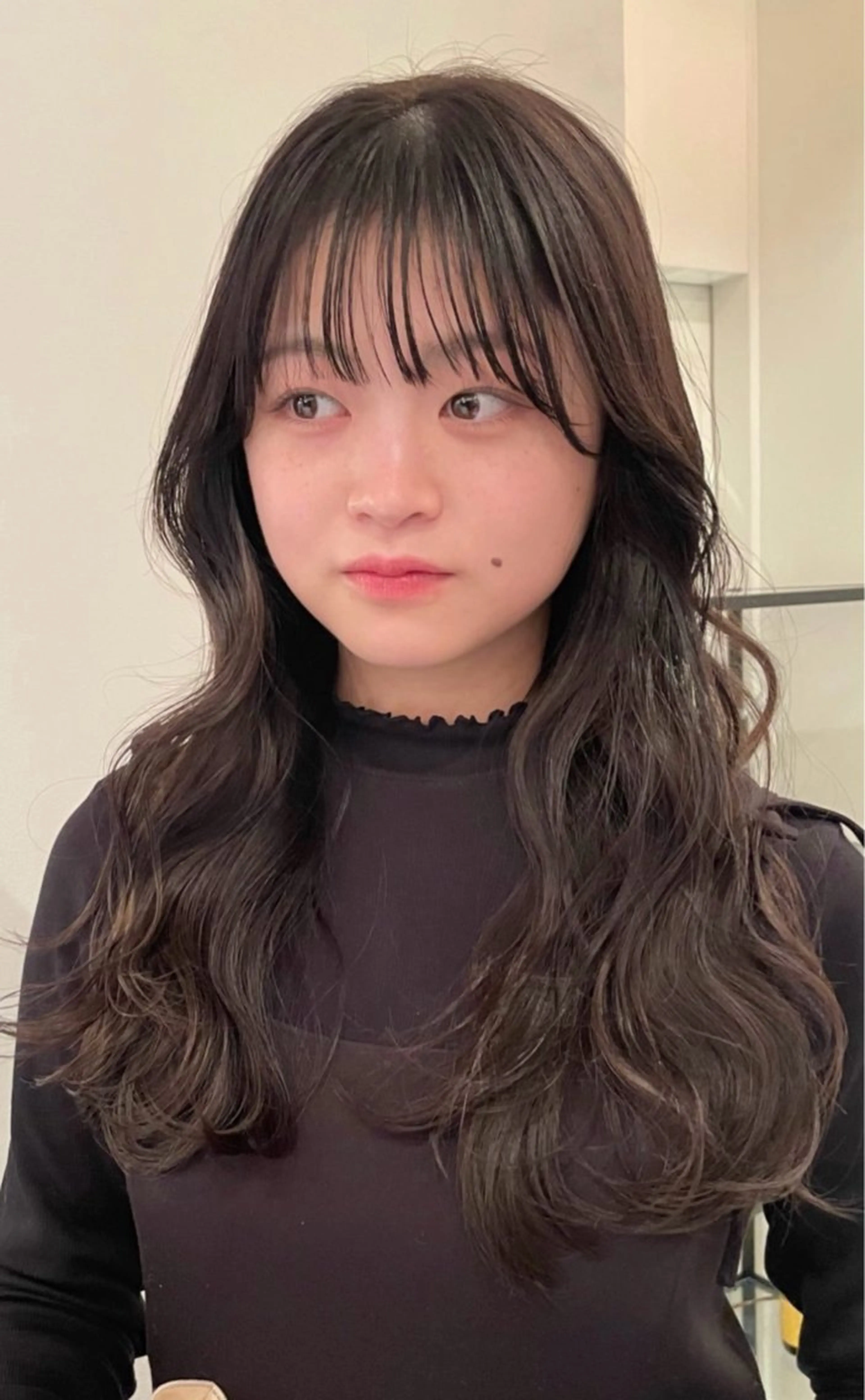 カラー 透明感カラー グレージュ オリーブグレージュ オリーブグレー rizu ボブヘアのヘアスタイル