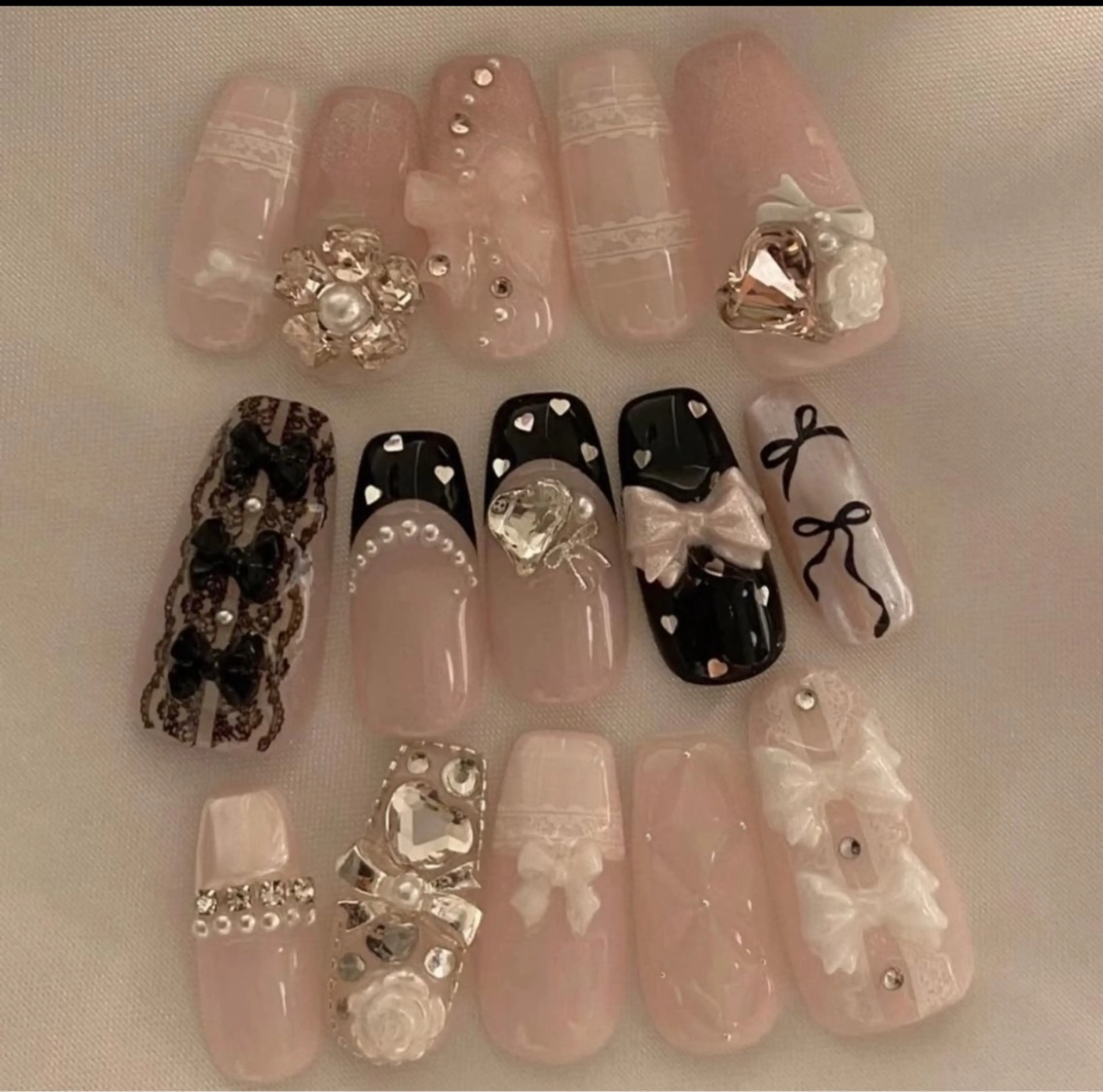 ネイル チークネイル 長さ出し フレンチネイル ガーリー 韓国ネイル ハンドネイル ハンドケア Sun Nail 池袋のエステ・リラクイメージ