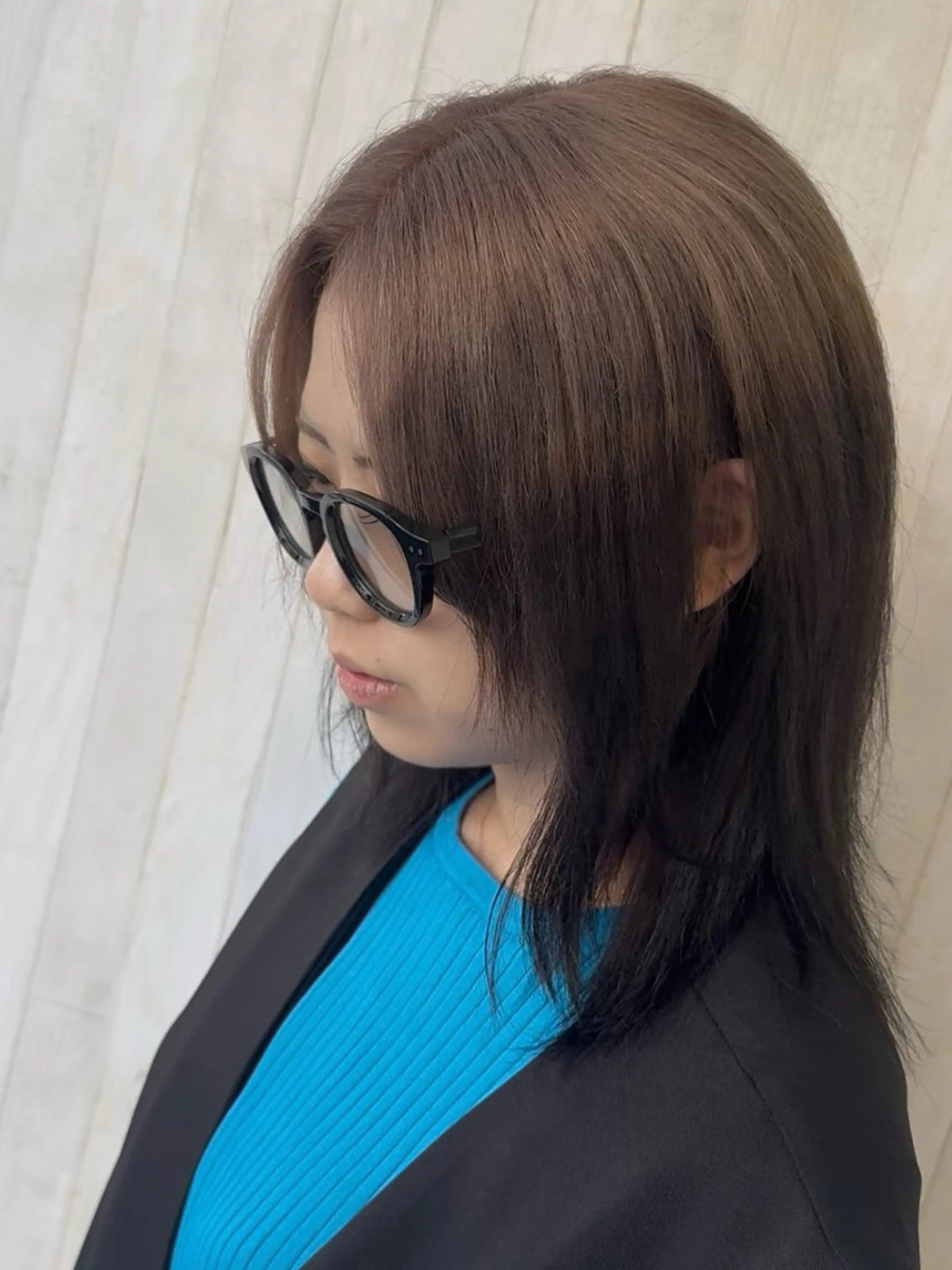 セミロング カット ヘアカラー トリートメント ハイトーンカラー 髪質改善カラーノトのヘアスタイル