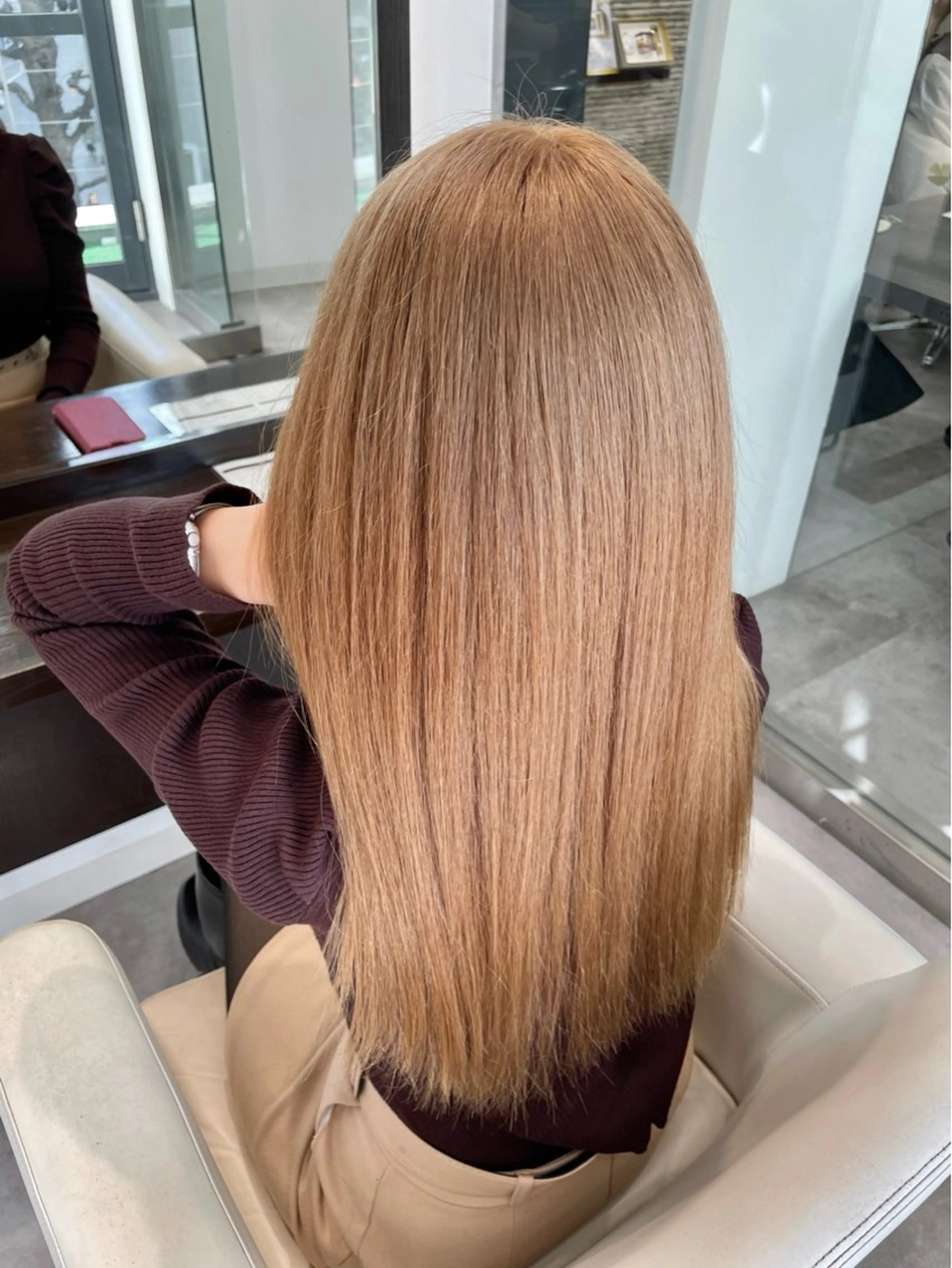 セミロング トリートメント 艶カラー/レイヤー カット✂️近澤瑠以のヘアスタイル