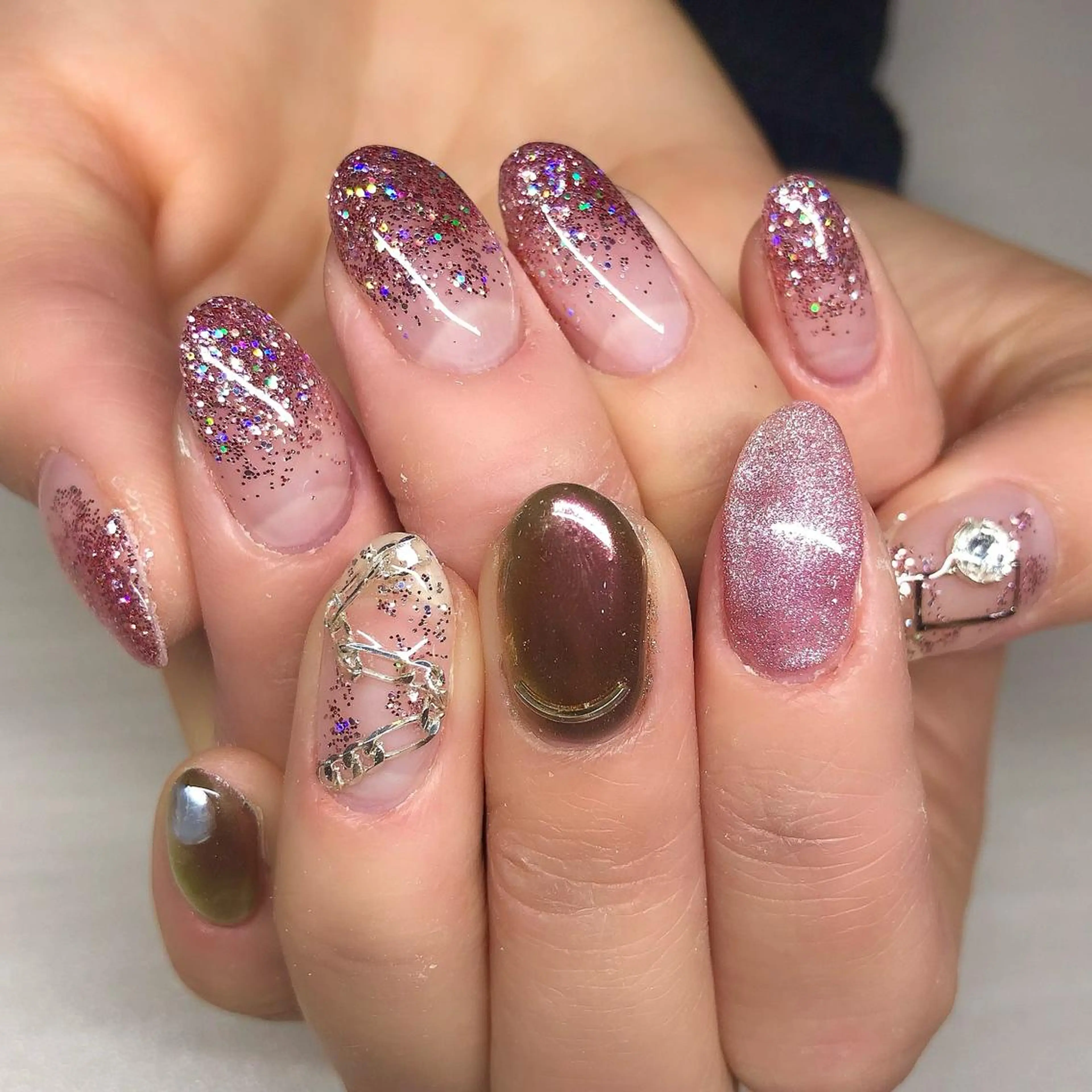 ネイル ニュアンスネイル ハンドネイル 【Yappy🌈】 💖P-tanaのネイルデザイン