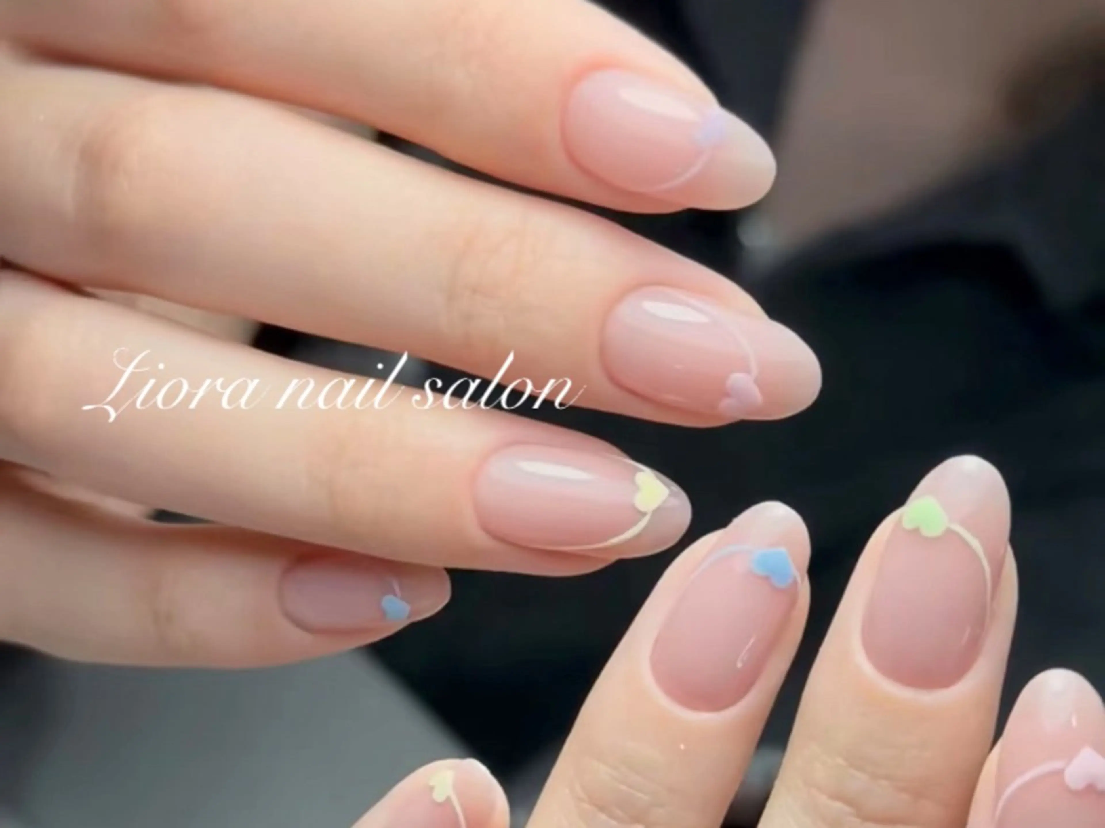 ネイル フレンチネイル ジェルネイル ガーリー グラデーション キラキラネイル ハンドネイル Liora ネイルサロン所属・Liora nail salonのネイルデザイン