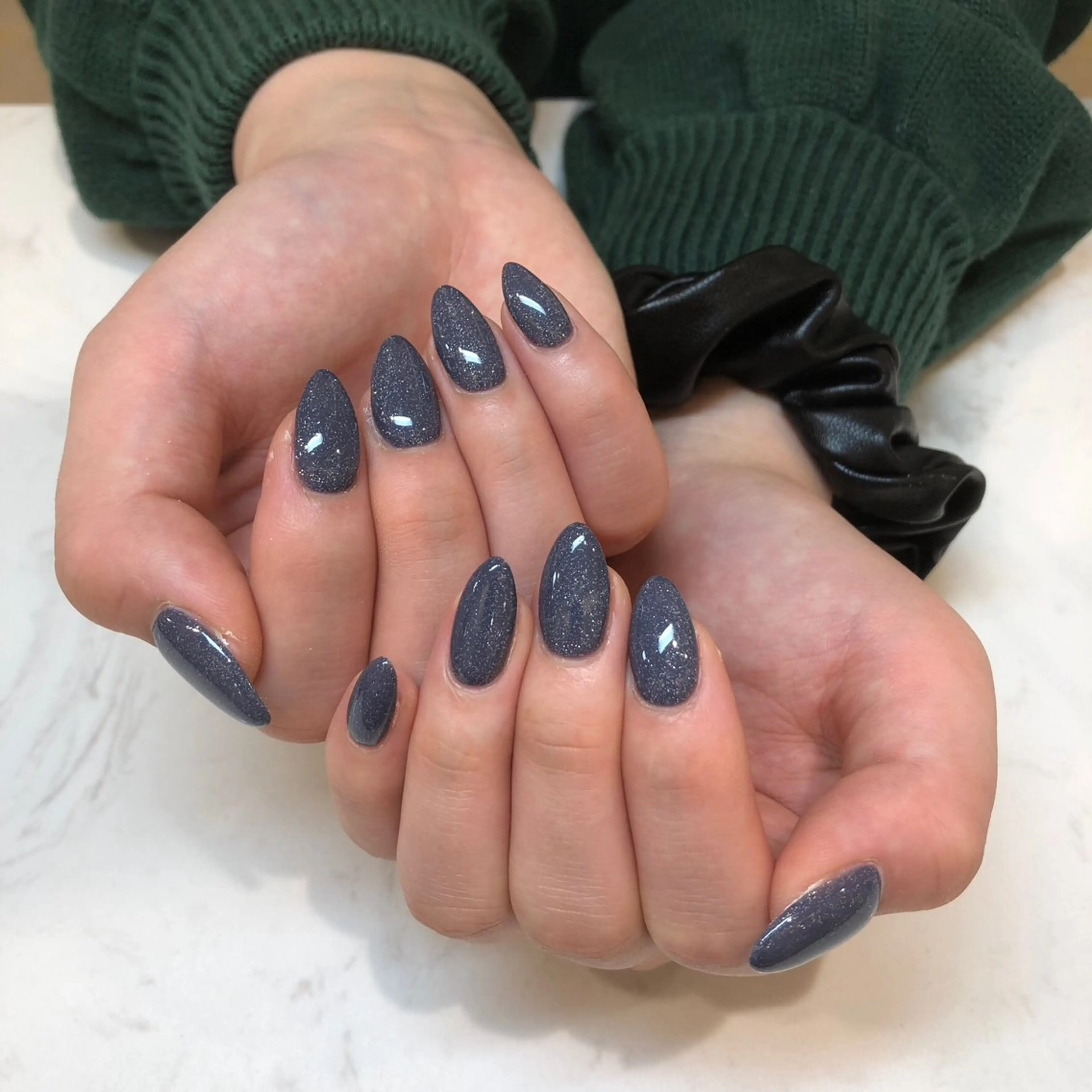 ネイル Raviy  新宿店所属・わたなべ あやかのネイルデザイン