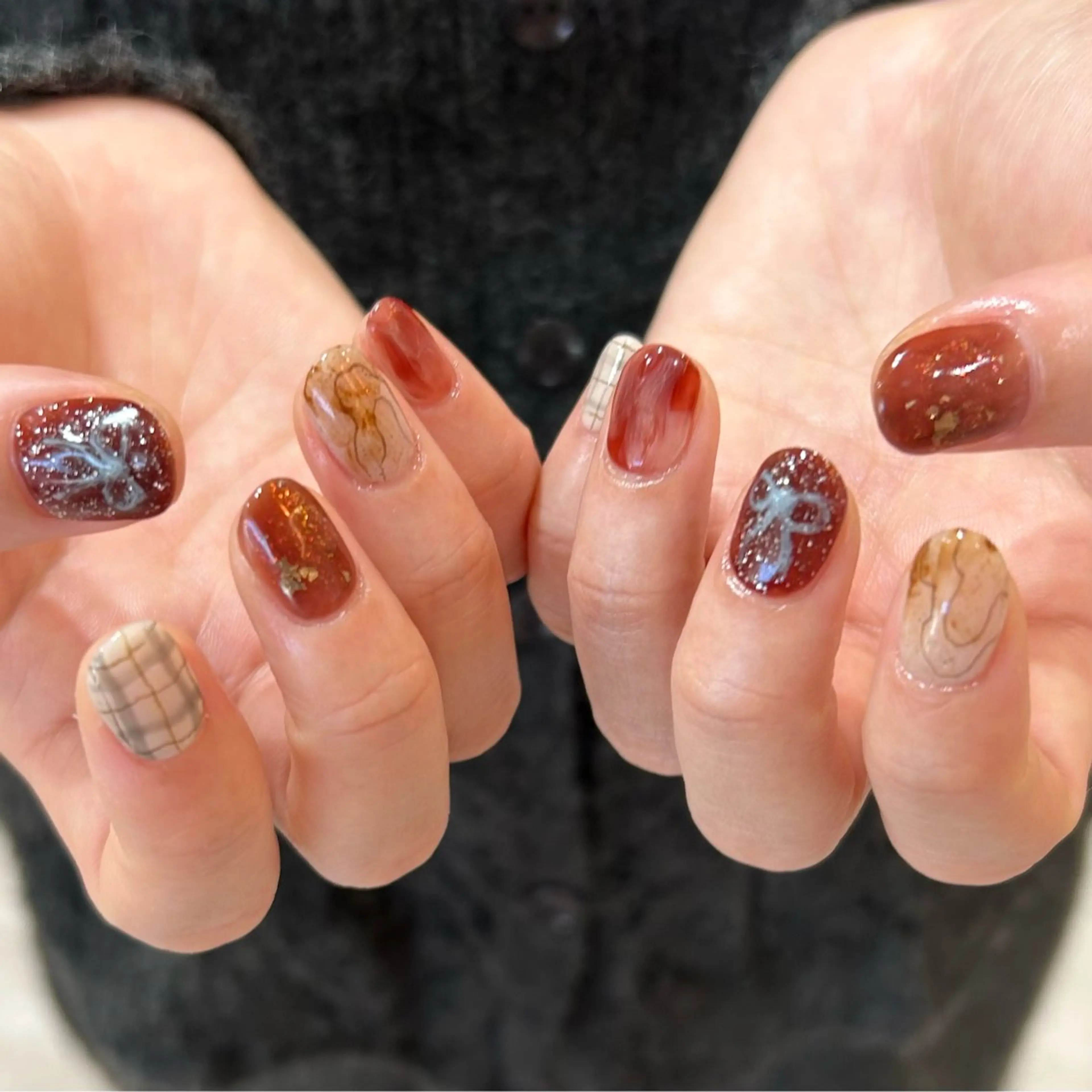 ネイル ハンドネイル shio ♡ 12月予約受付中のネイルデザイン