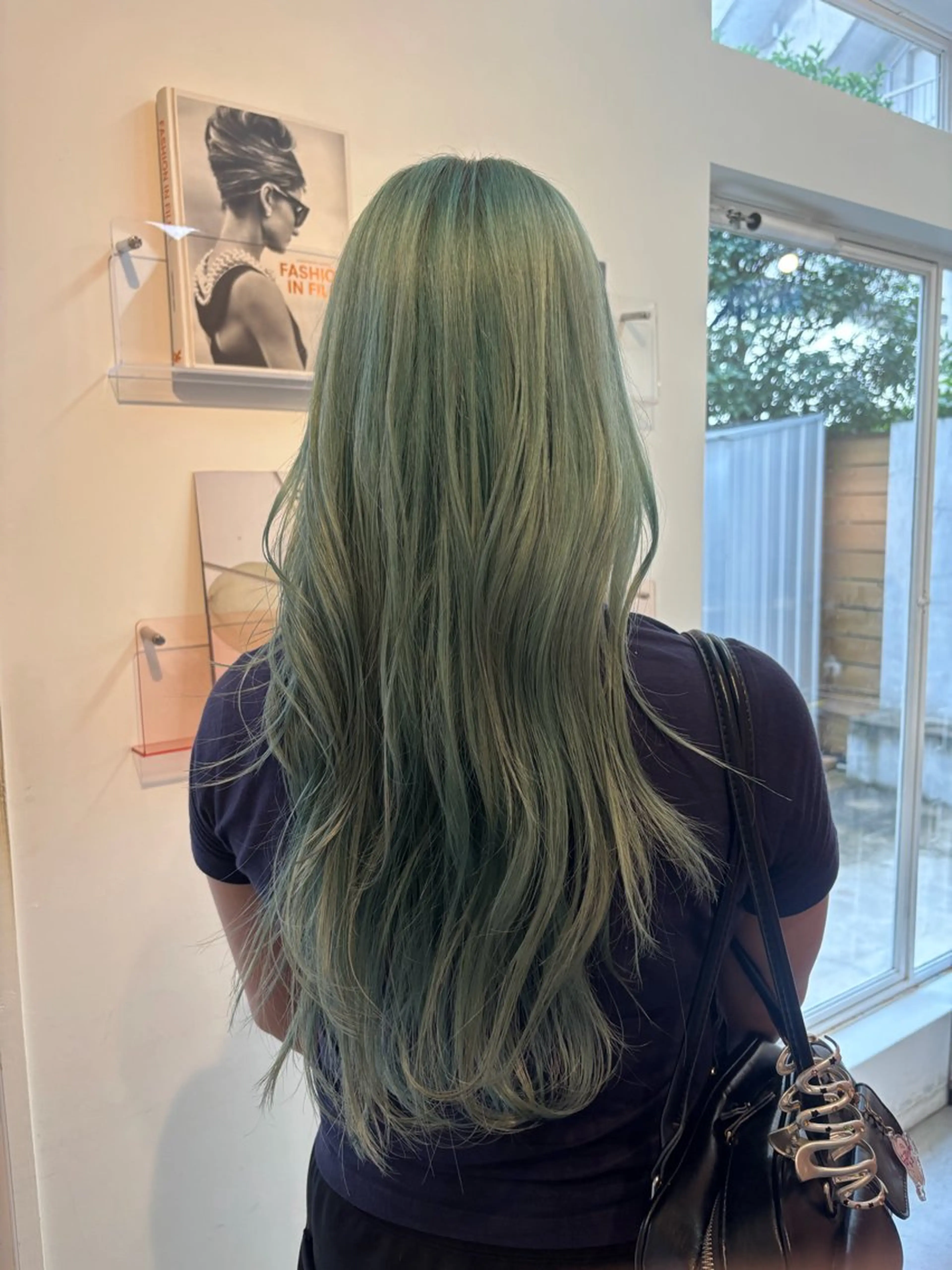 ロング カラー ブリーチ ミント ヘアカラー Tsukasa/ ハイトーン/寒色のヘアスタイル