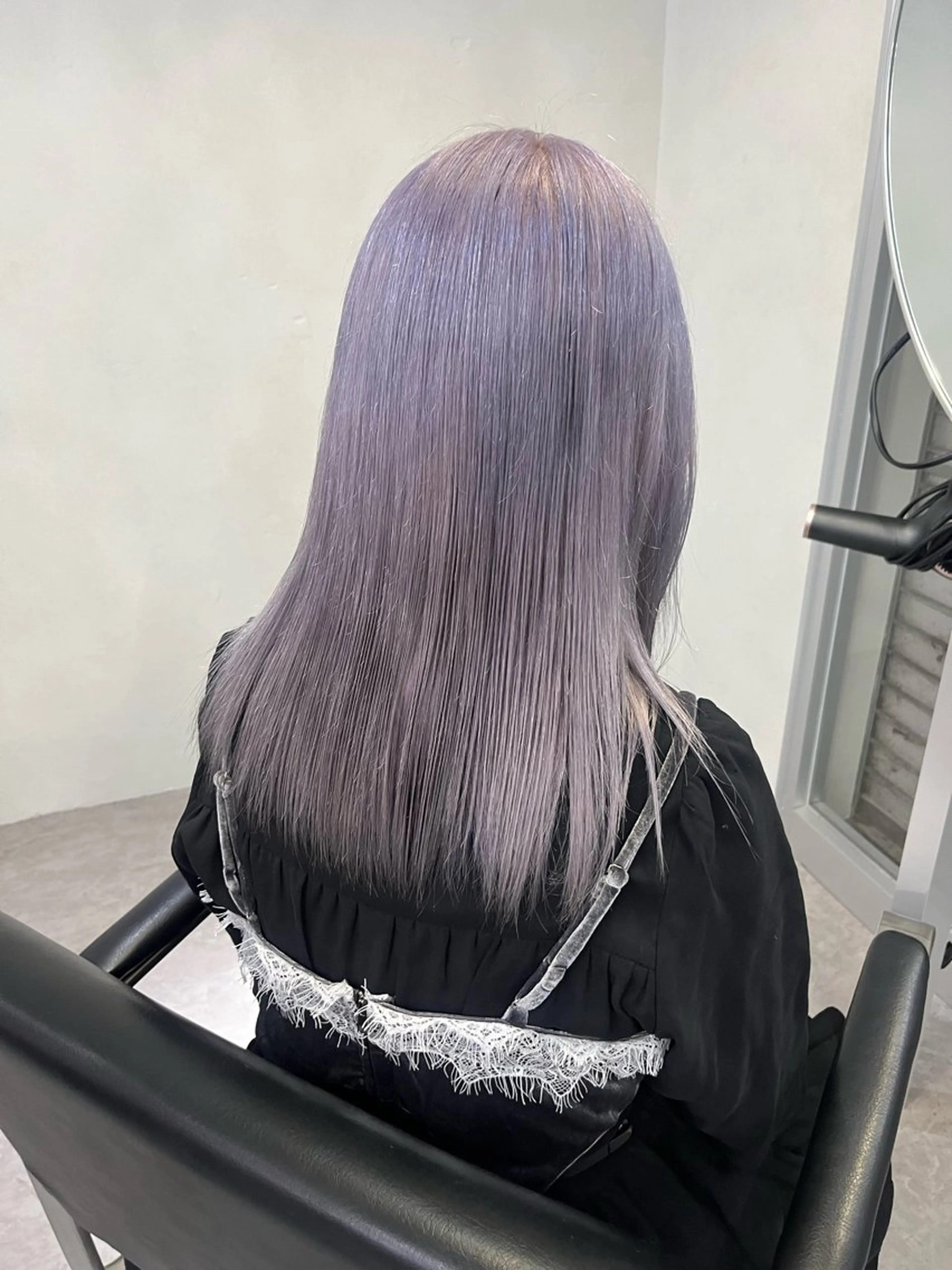 ミディアム 🩷Yui🩷 大人可愛い艶カラーのヘアスタイル