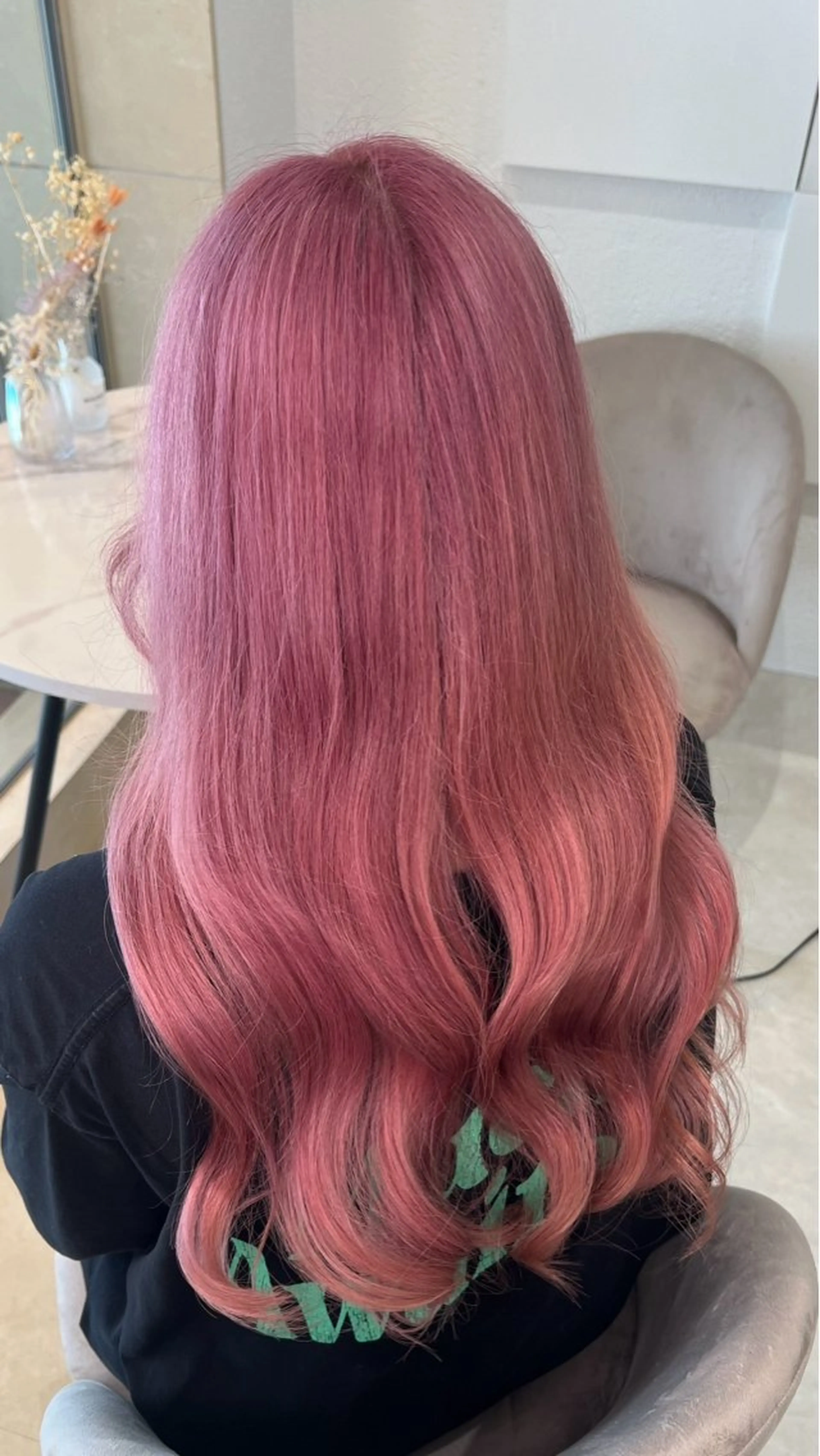 ロング カラー ブリーチ ピンクカラー milk tea るかのヘアスタイル