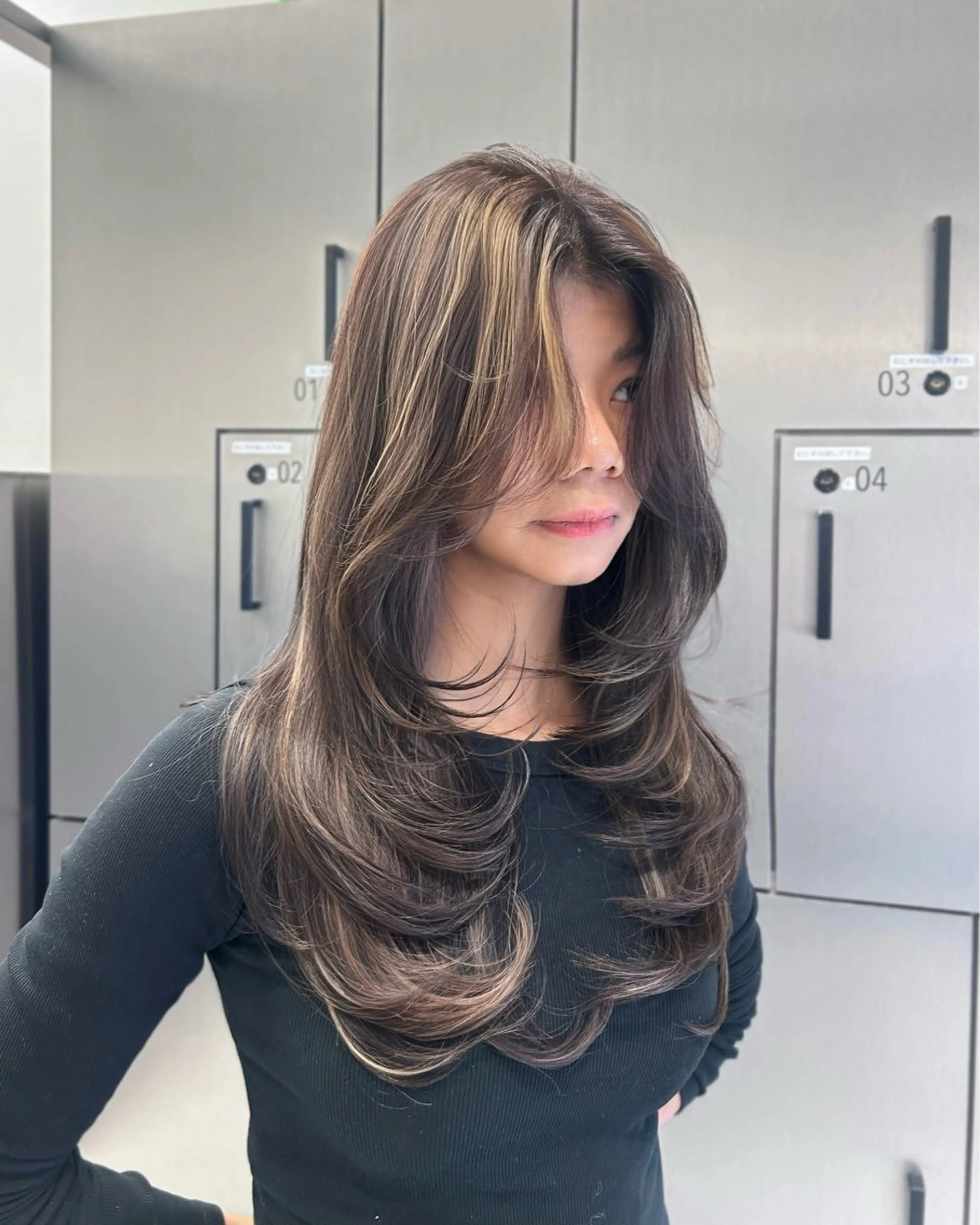 ロング 外国人風カラー ハイライト レイヤーカット ヘアカラー トリートメント 大人レイヤー/艶髪 🇺🇸TOMONAのヘアスタイル