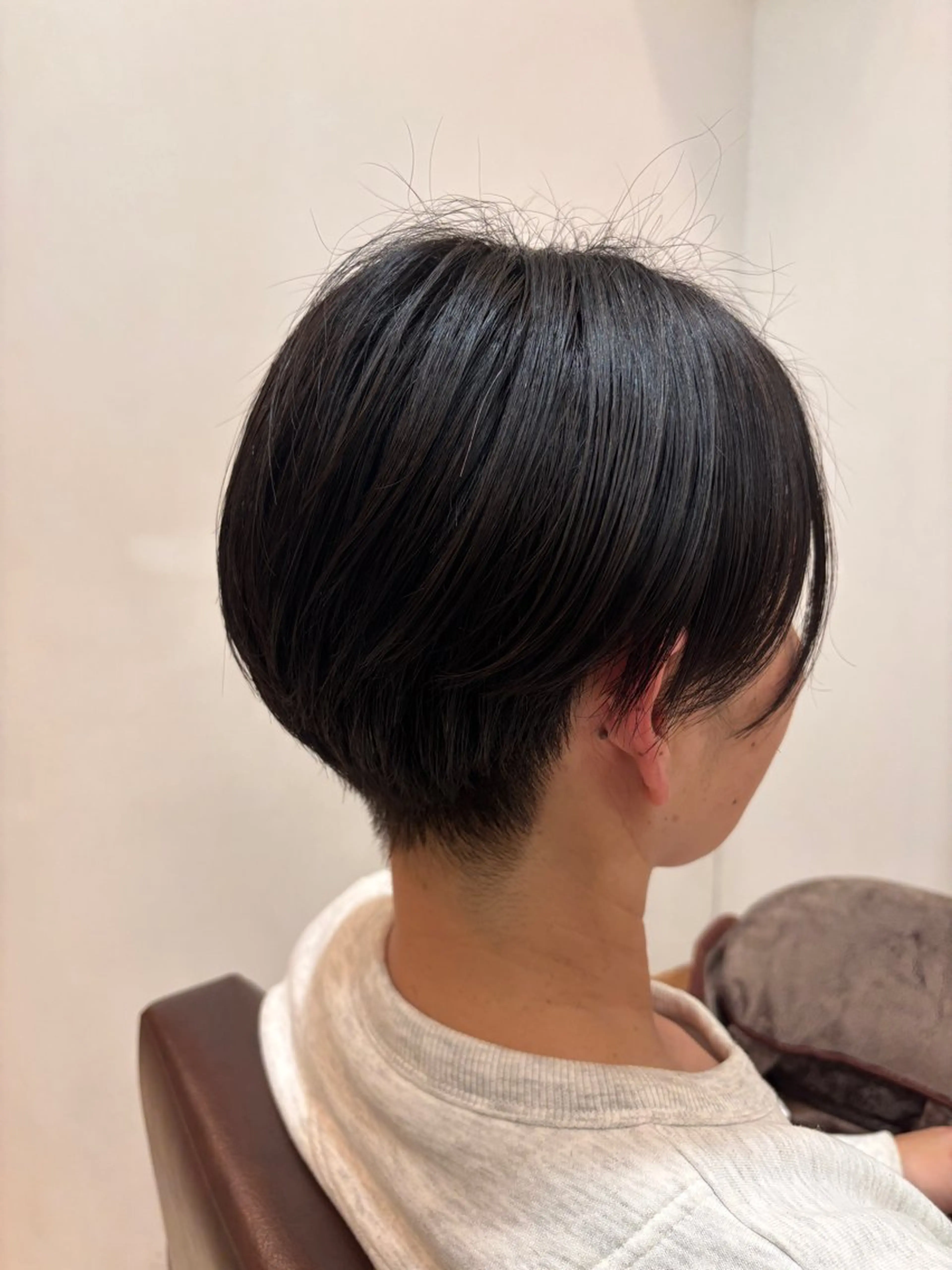 ショート シンセティックヘアデザイン所属・吉井 愛のヘアスタイル