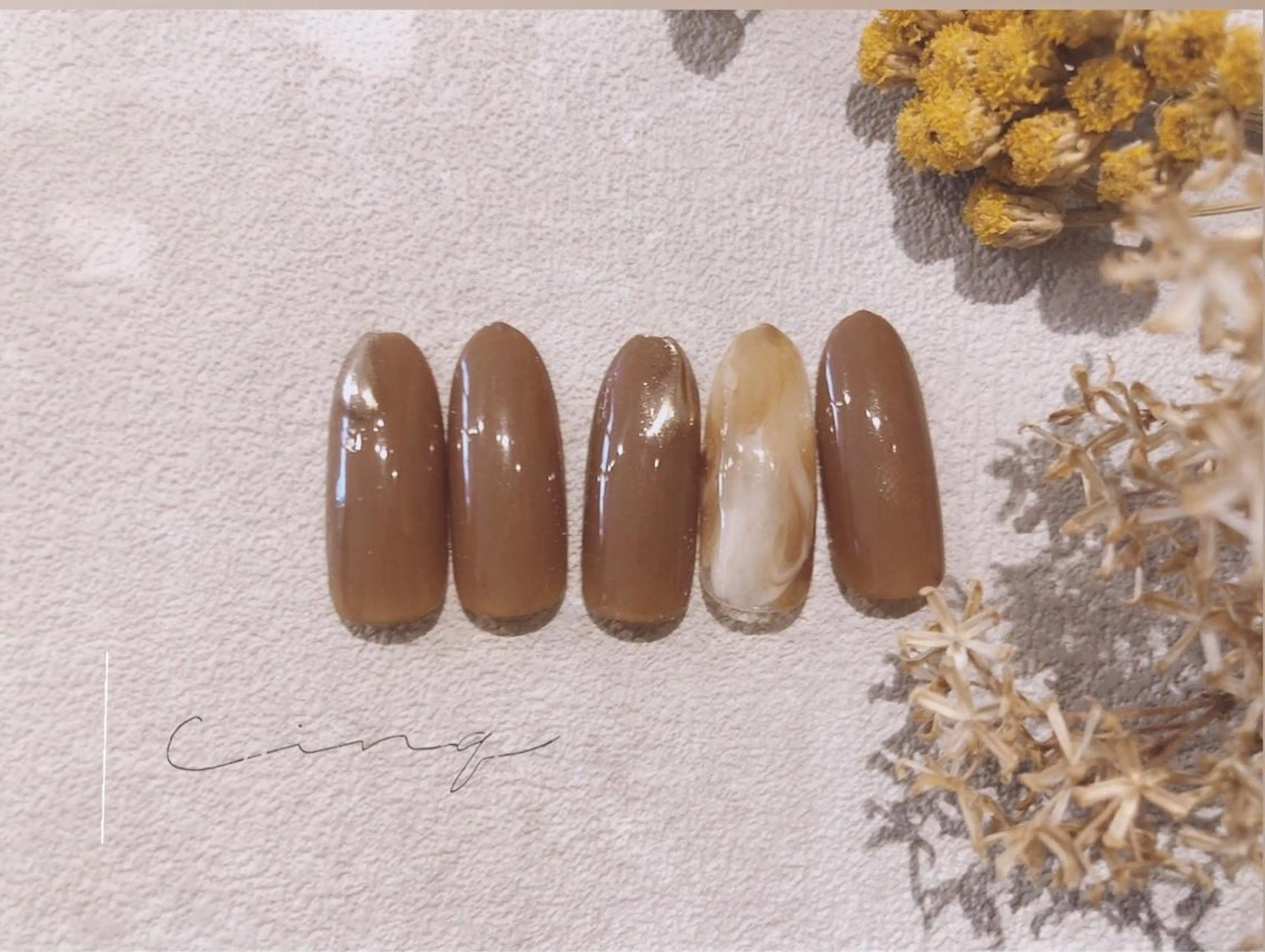 ネイル ニュアンスネイル ハンドネイル ViLL 新小岩のネイルデザイン