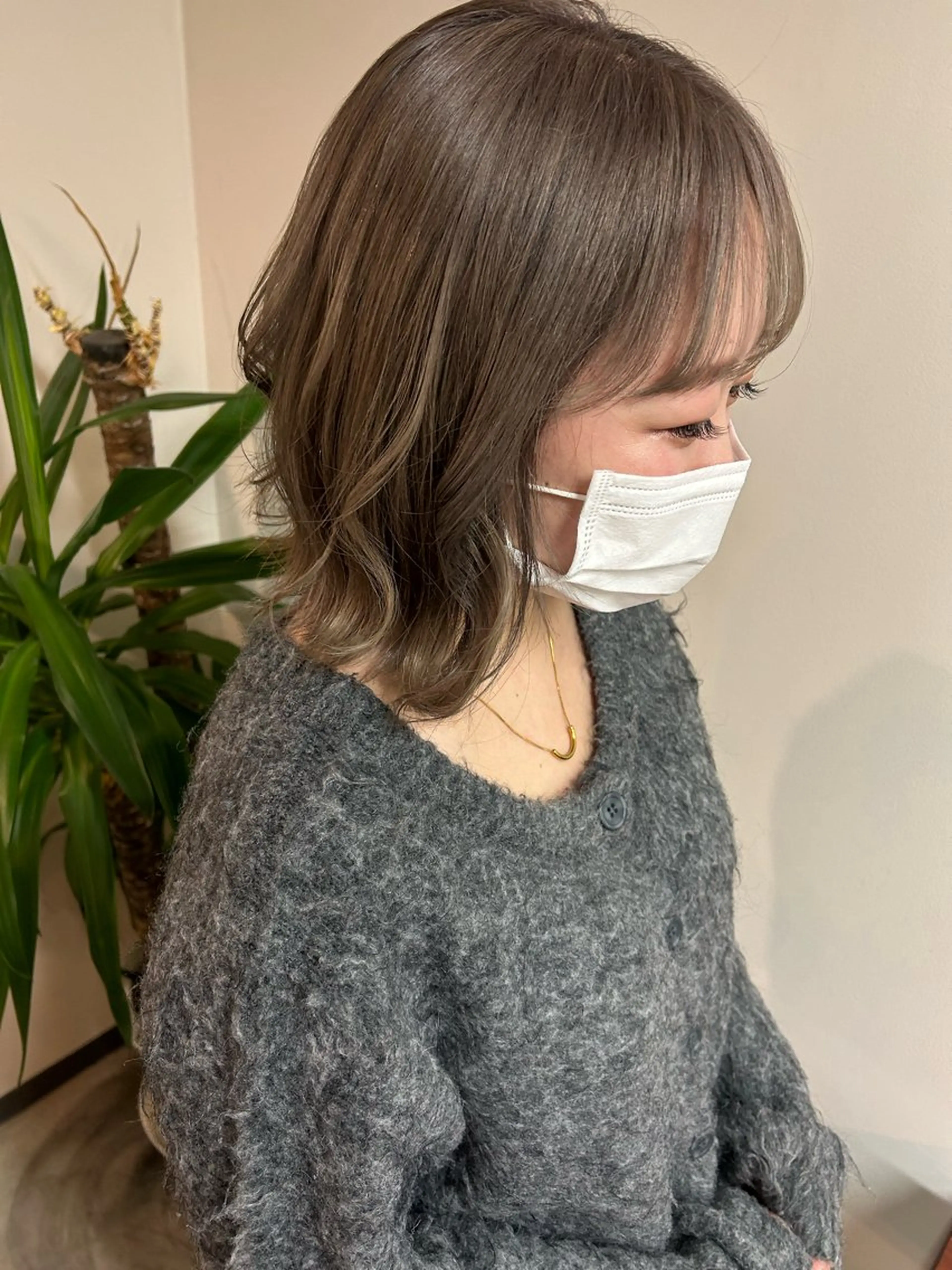 ミディアム 斎藤 真生のヘアスタイル