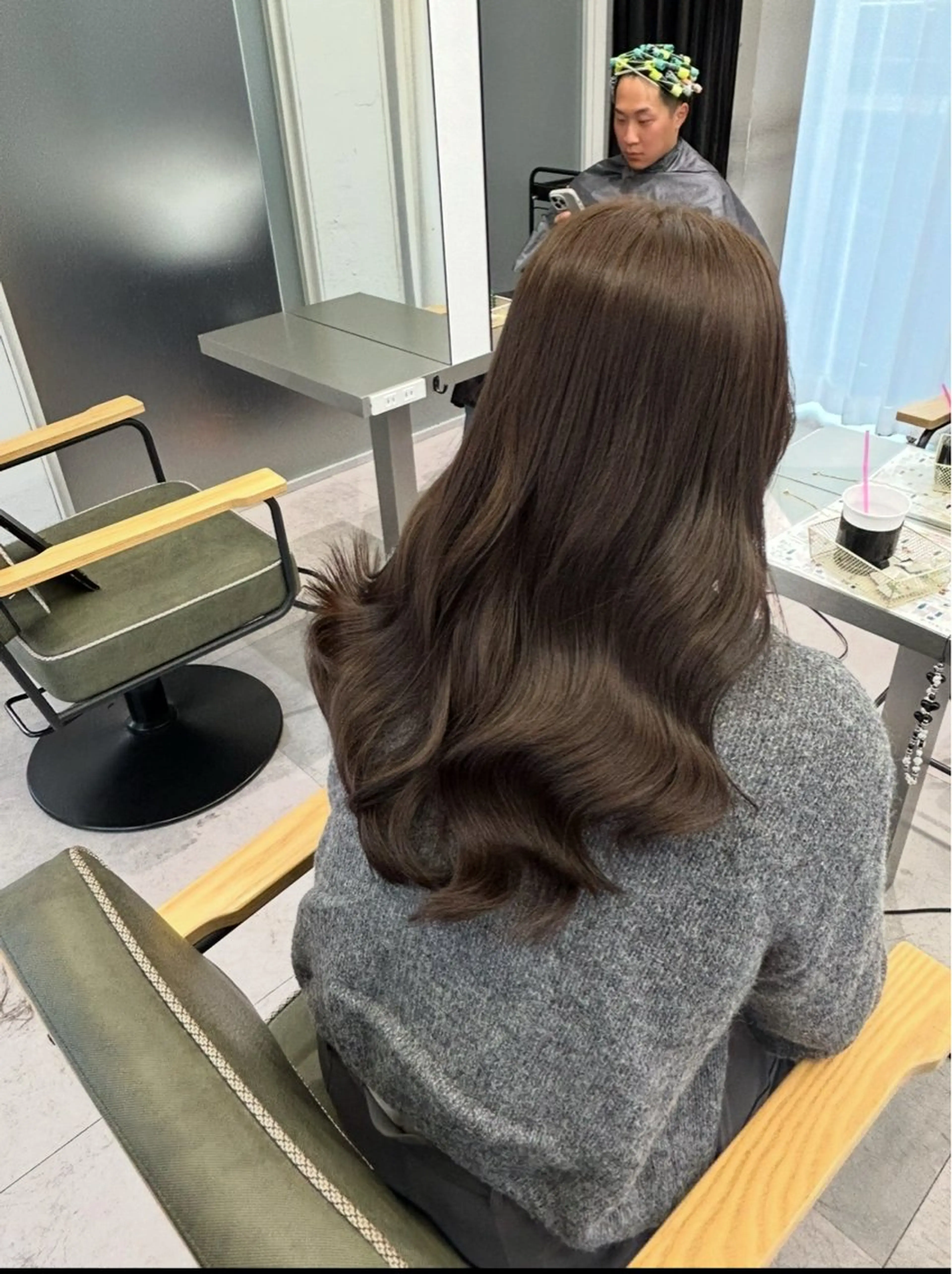 カラー ベージュカラー ブリーチ ブリーチなしカラー 学生 ヘアカラー 梅田/髪質改善／ 艶カラー／三宅空翔のヘアスタイル