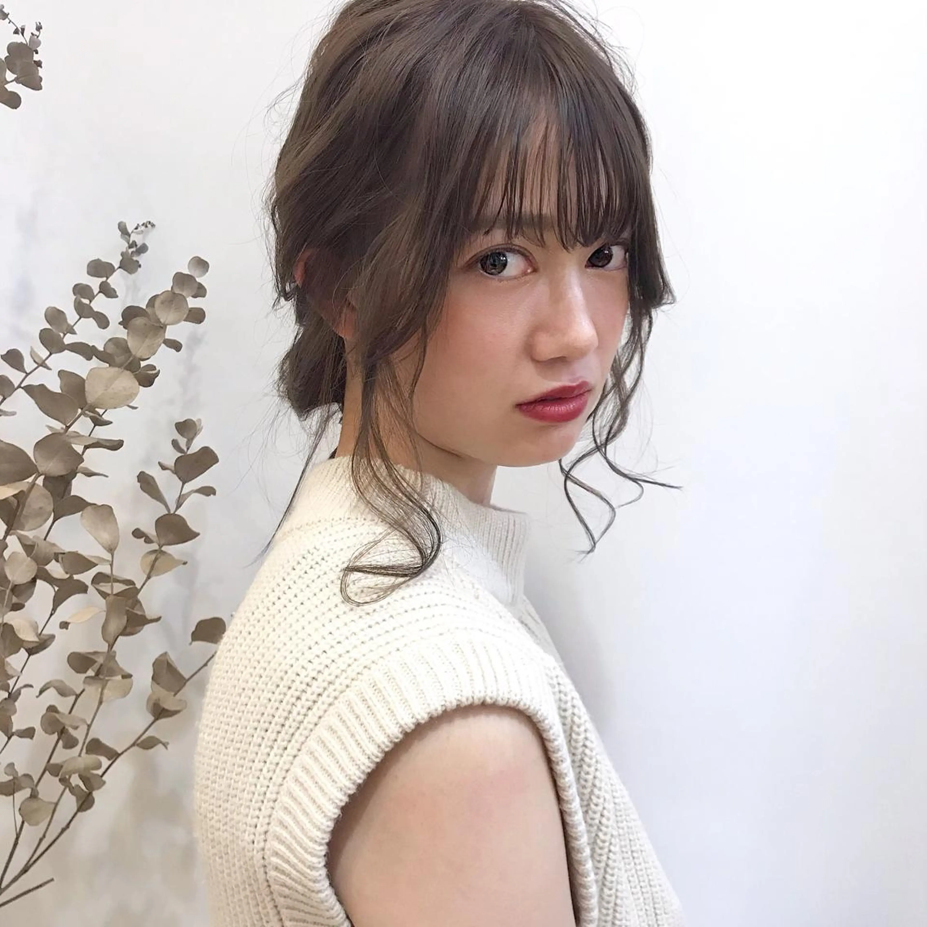 ブリーチなしカラー レイヤーカットのヘアスタイル