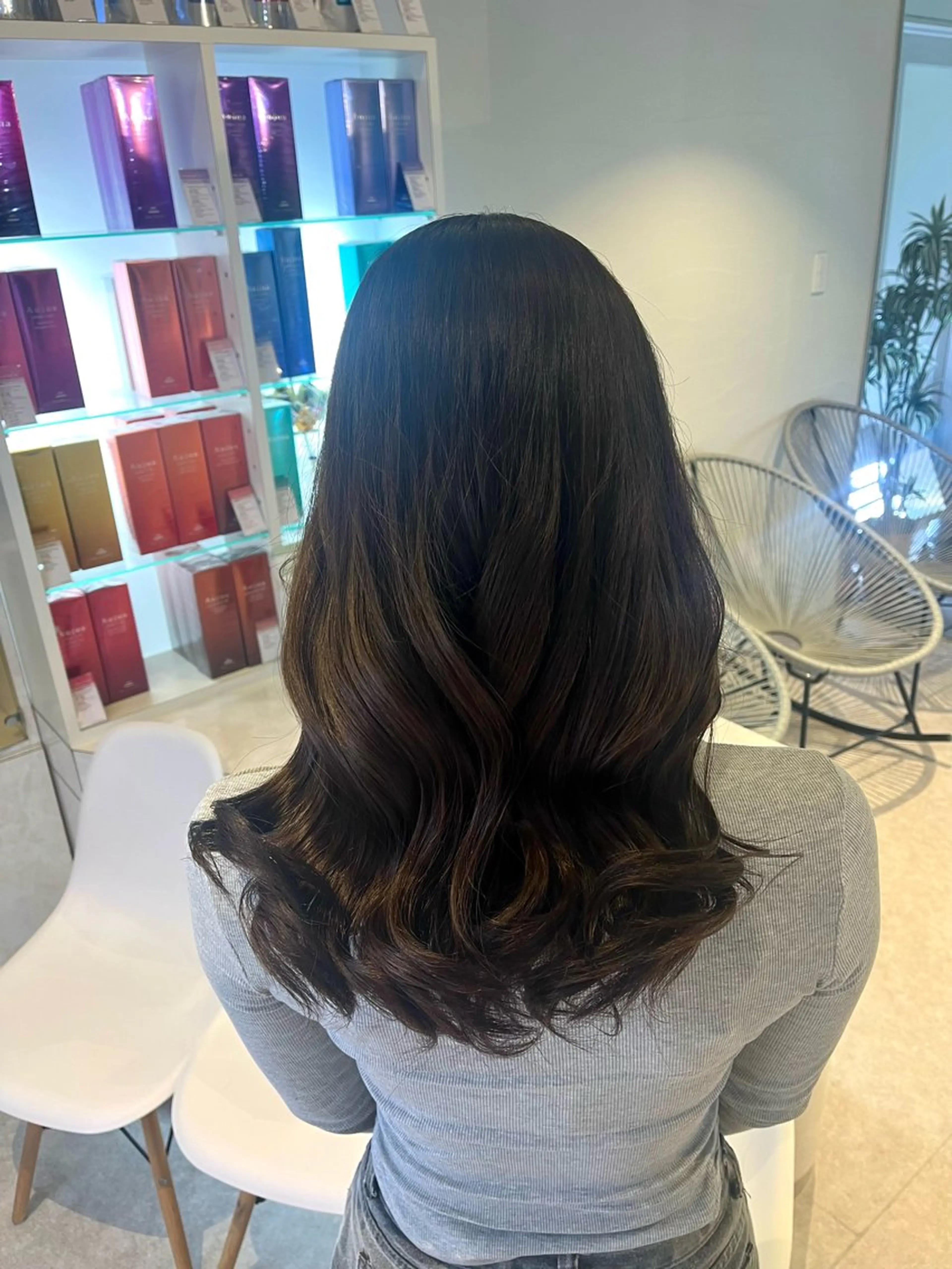 ロング カラー ヘアカラー トリートメント うしだ かおるのヘアスタイル
