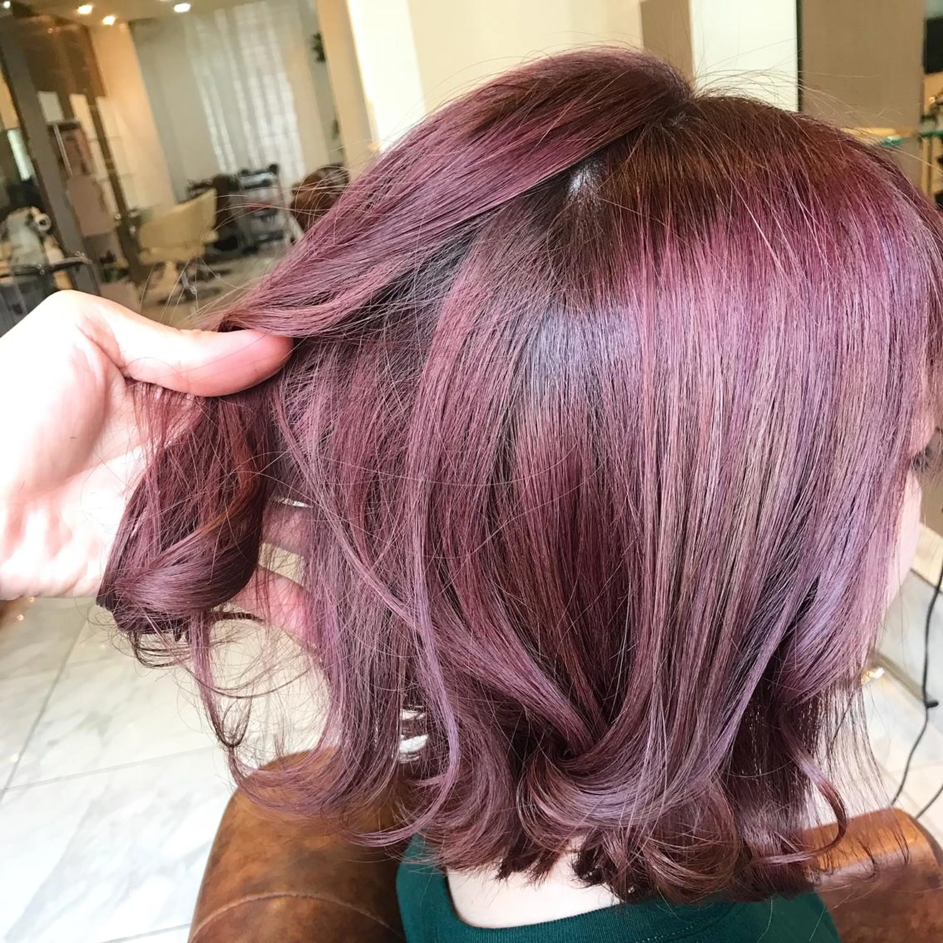 ミディアム カラー パーマ ネイル マツエク・マツパ カット ヘアカラー トリートメント 🫧代表/新宿駅近/ 限定価格🫧田辺貴裕のヘアスタイル