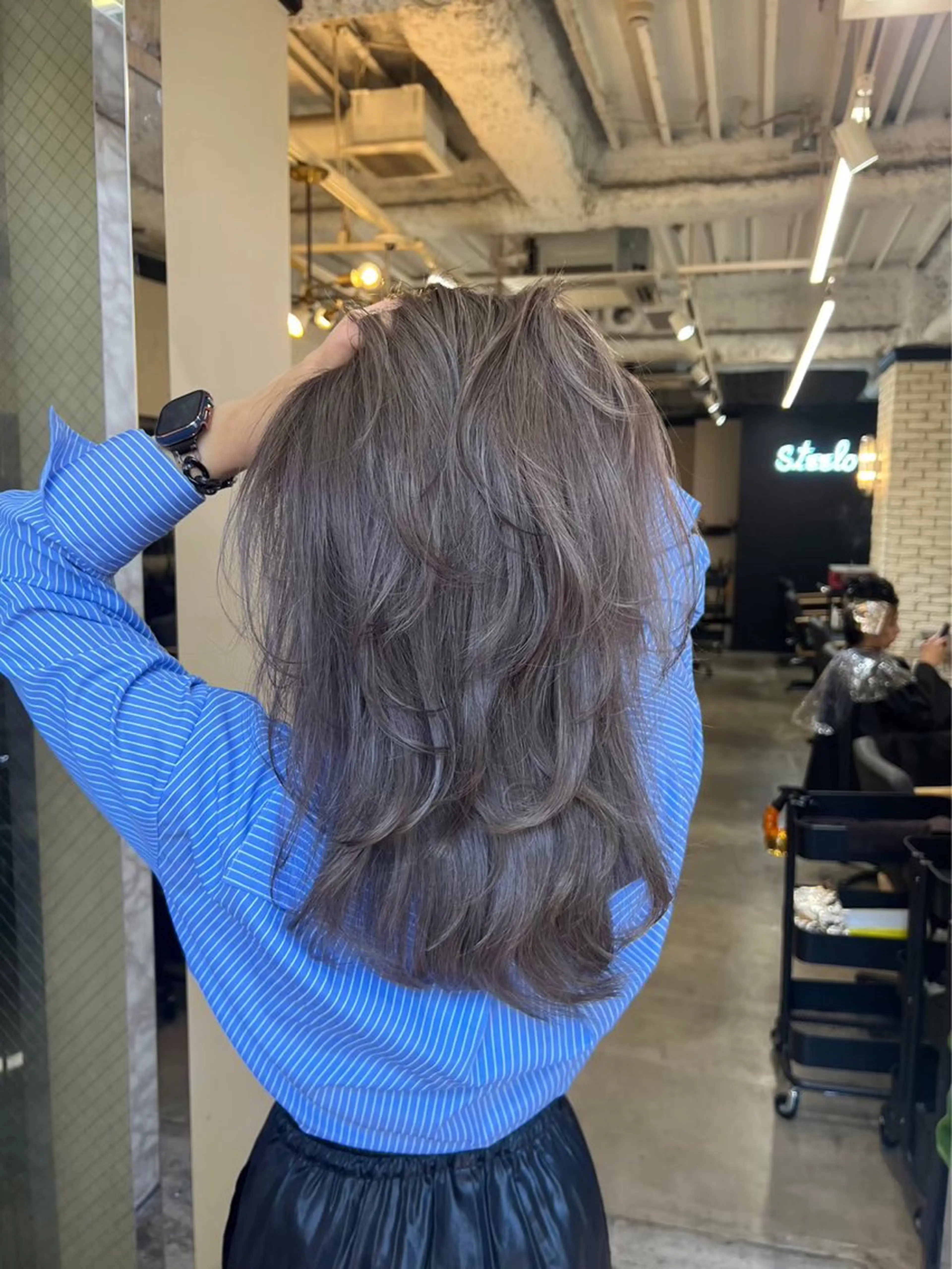 ロング カラー グレージュ レイヤーカット lana hair 新宿/髪質改善のヘアスタイル