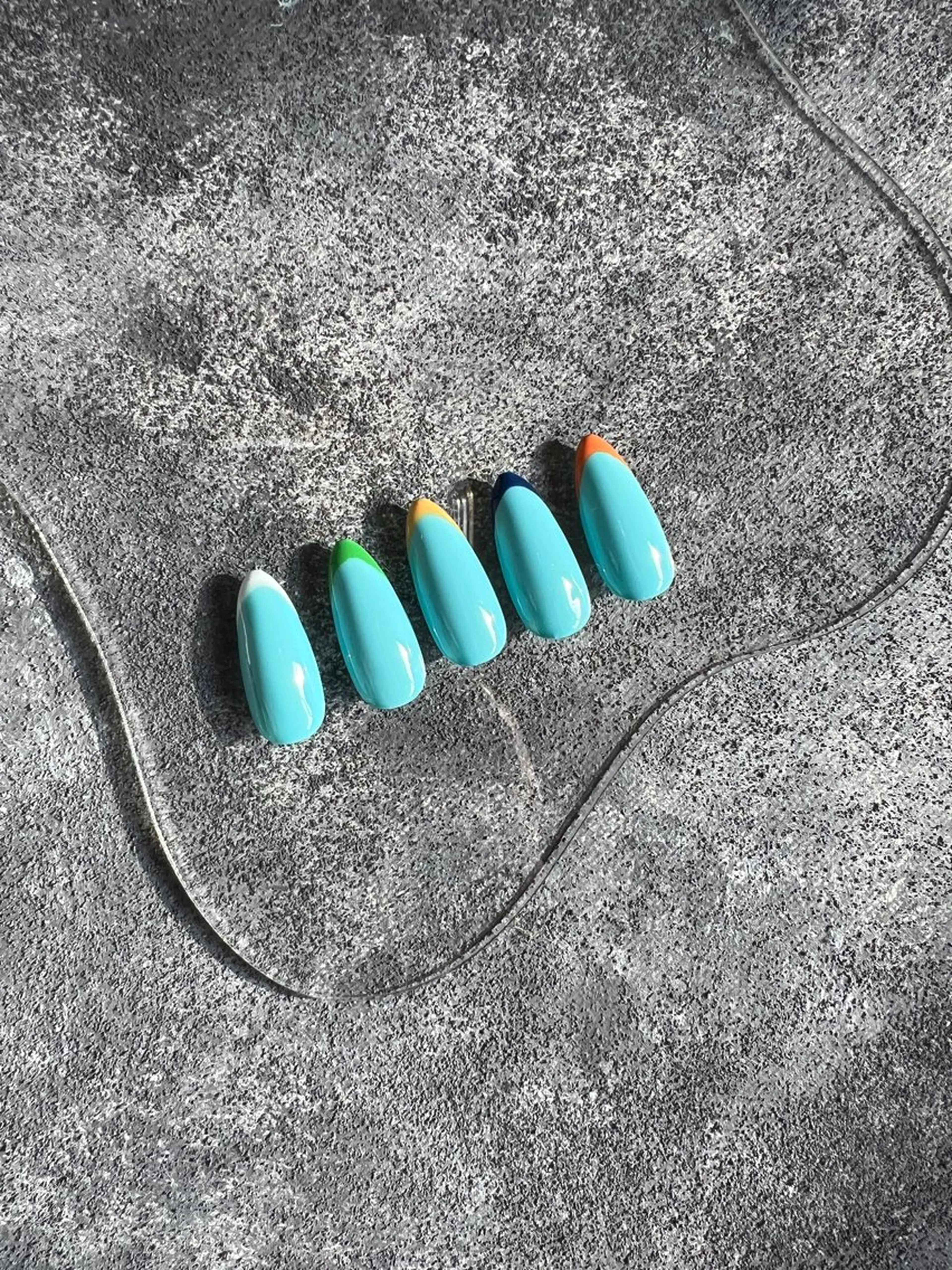 ネイル フレンチネイル Aura nailのネイルデザイン