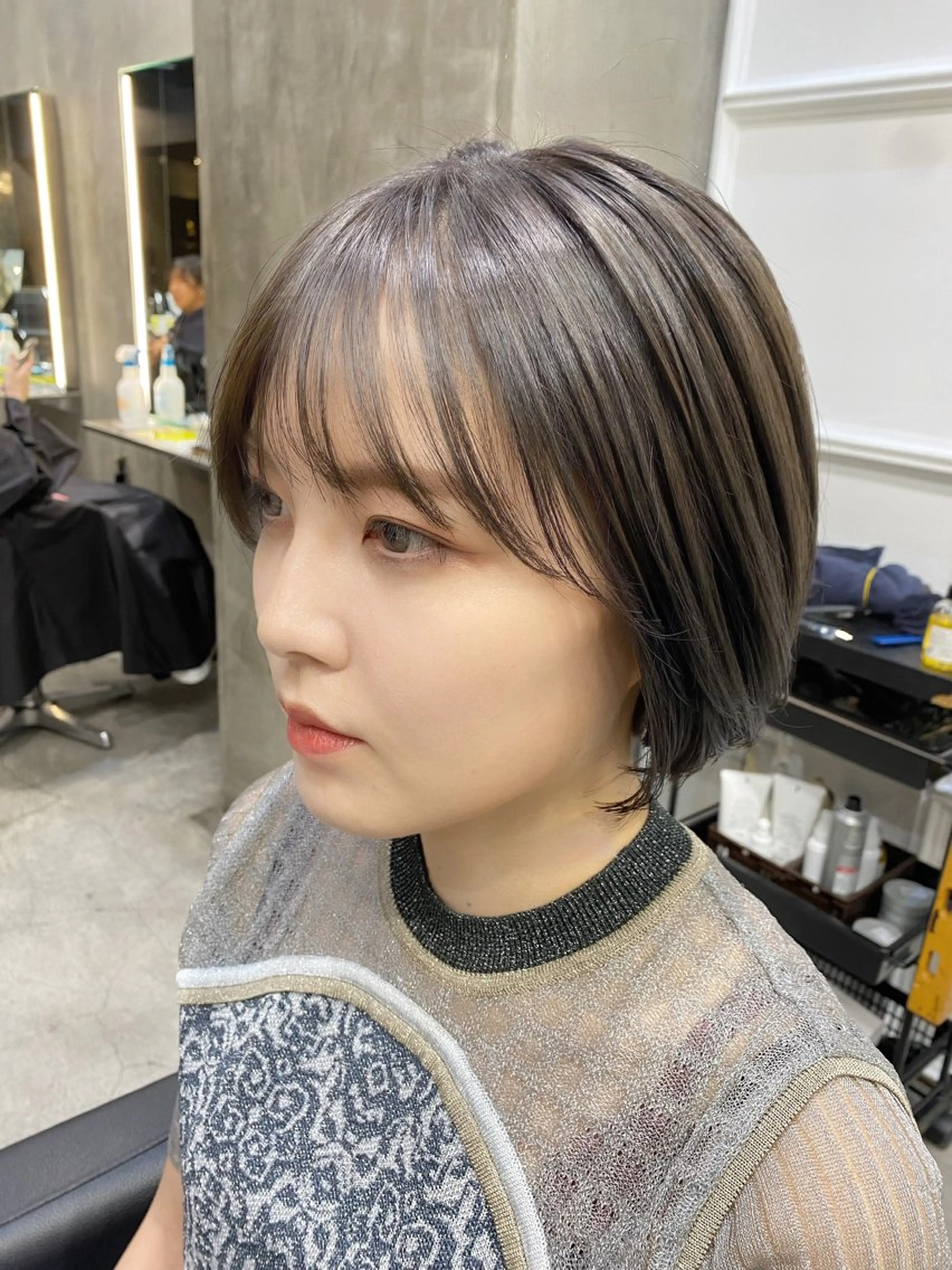 ショート カラー ショートボブ グレージュ ボブ ショートヘア ブリーチなしダブル カラー🧸🐺陽介のヘアスタイル