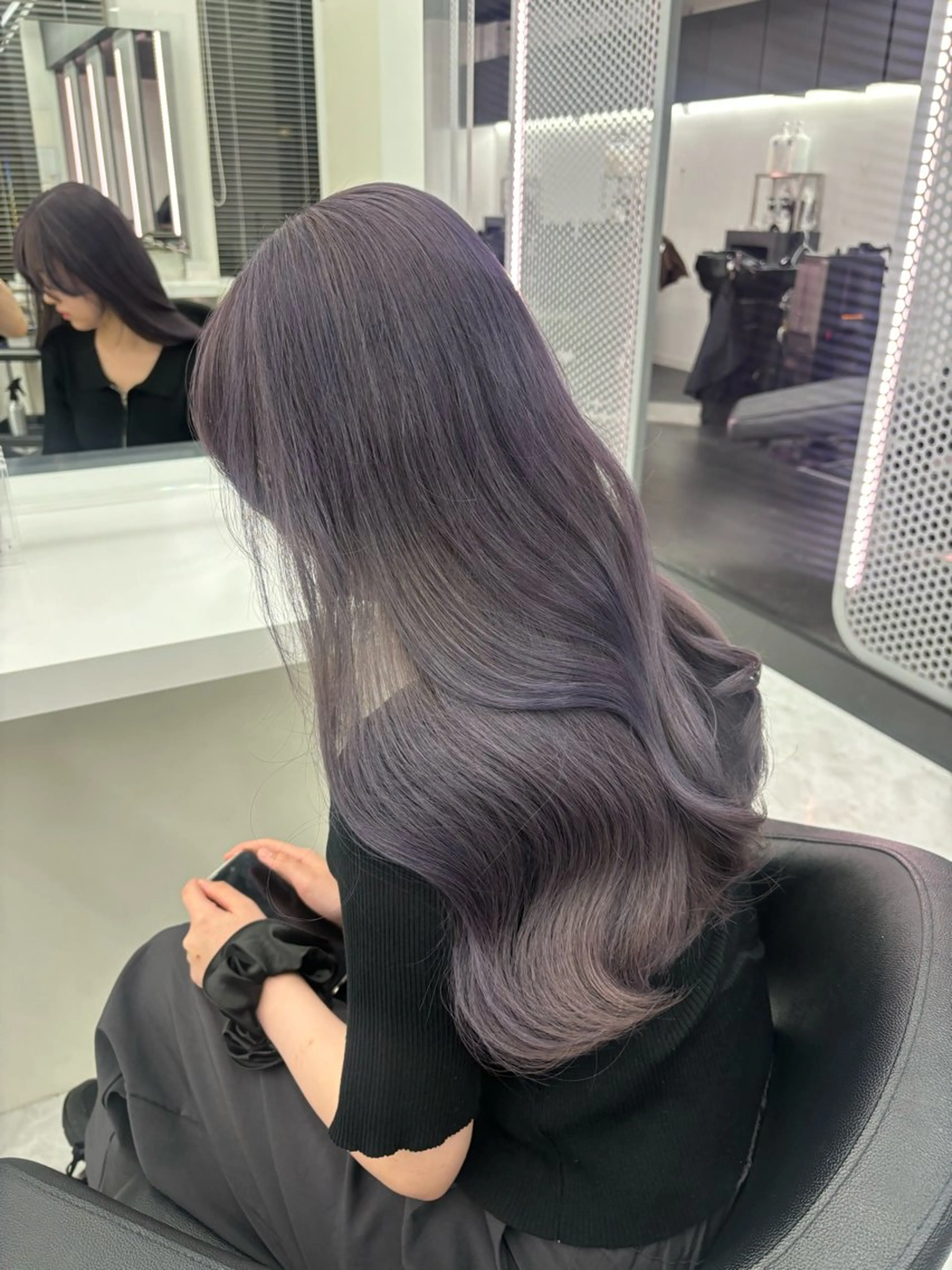 セミロング カラー ヘアカラー トリートメント ヘッドスパ 韓国レイヤー ハッシュカットのヘアスタイル