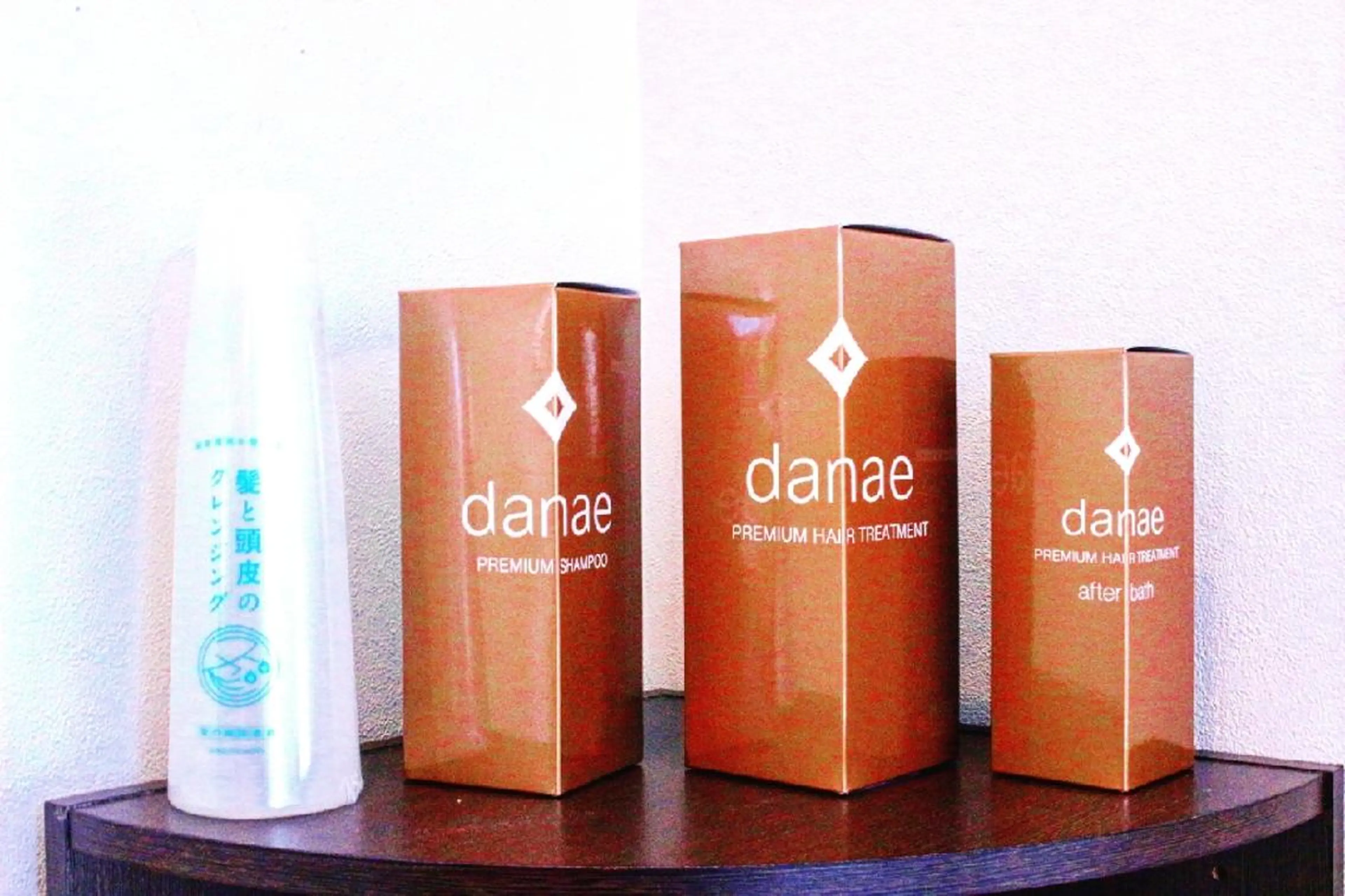 セミロング カラー ブルーカラー トリートメント 髪の病院ルーミールーム所属・髪の病院 ルーミールームのヘアスタイル