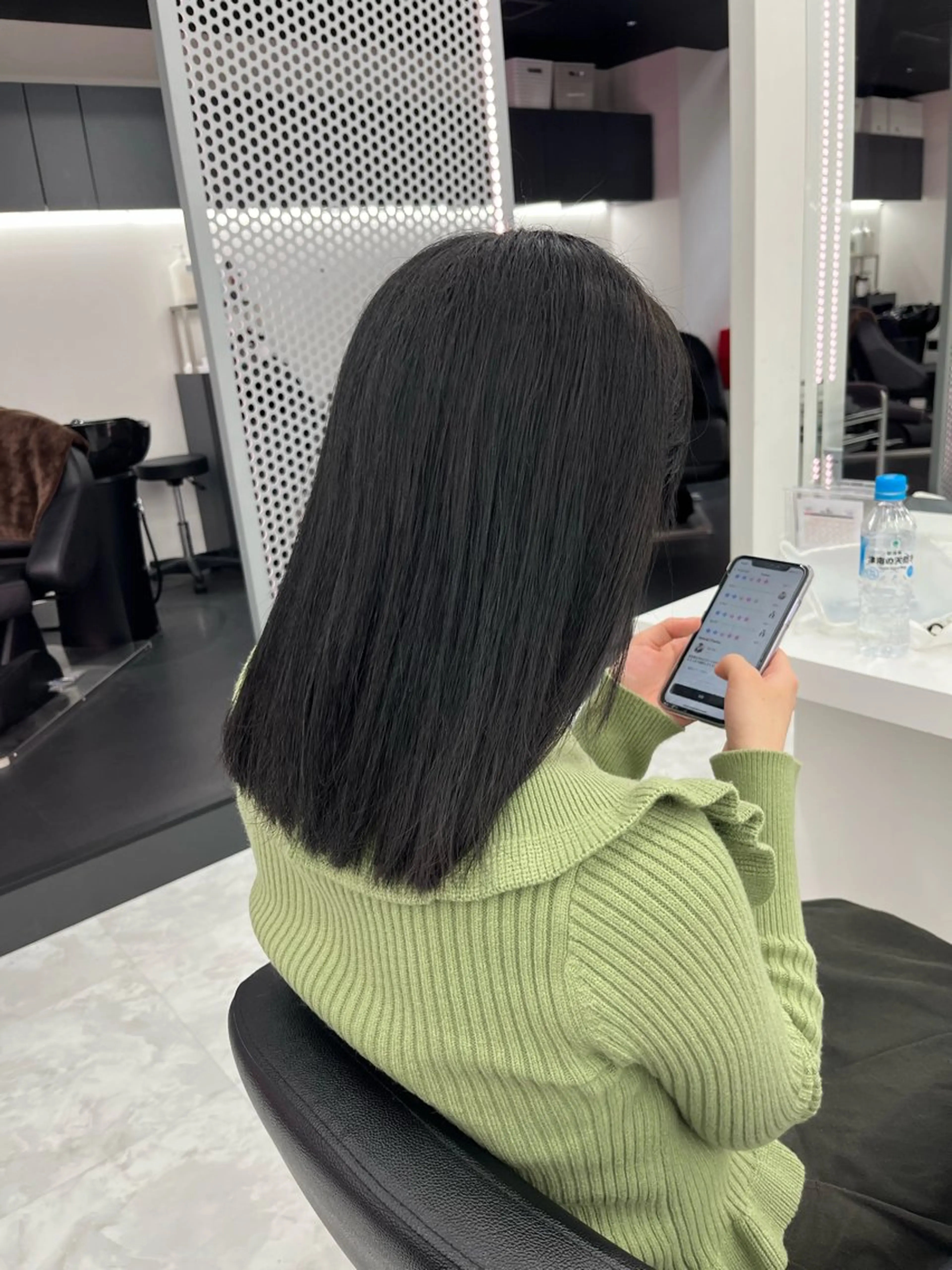 セミロング カラー 黒髪 ヘアカラー トリートメント 💖トレンド秋冬 カラー💖FUTAのヘアスタイル