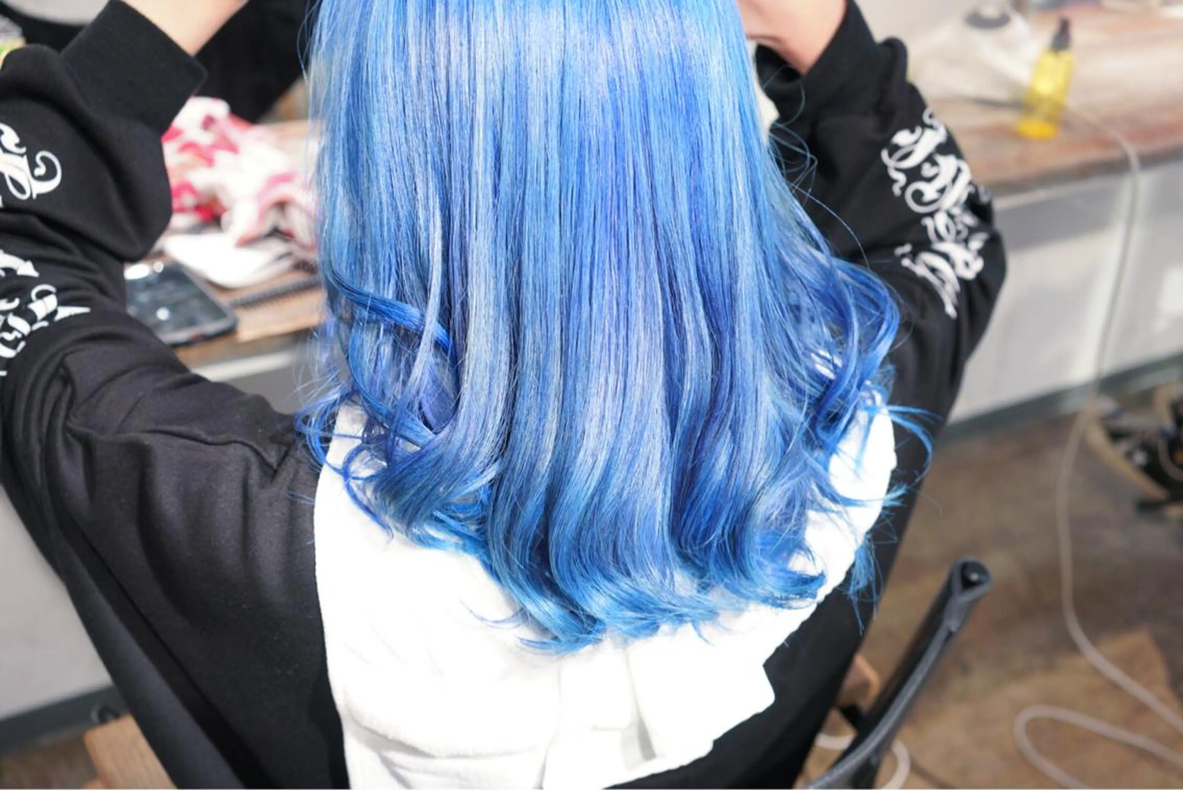 セミロング カラー ハイトーンカラー ヘアカラー トリートメント ハイトーン/レイヤー /ケアブリーチ石川治のヘアスタイル