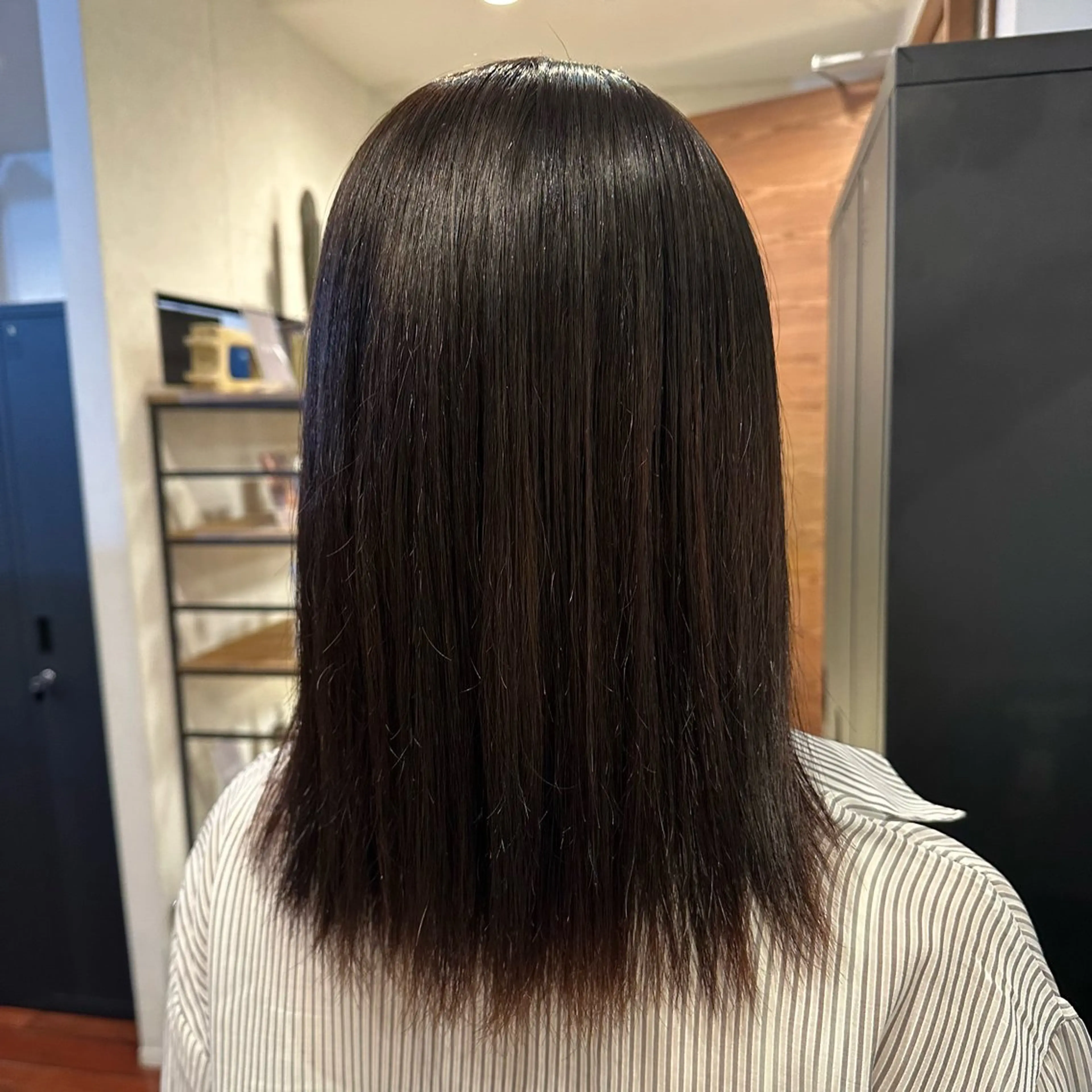 ミディアム 縮毛矯正 momo 札幌美容師のヘアスタイル