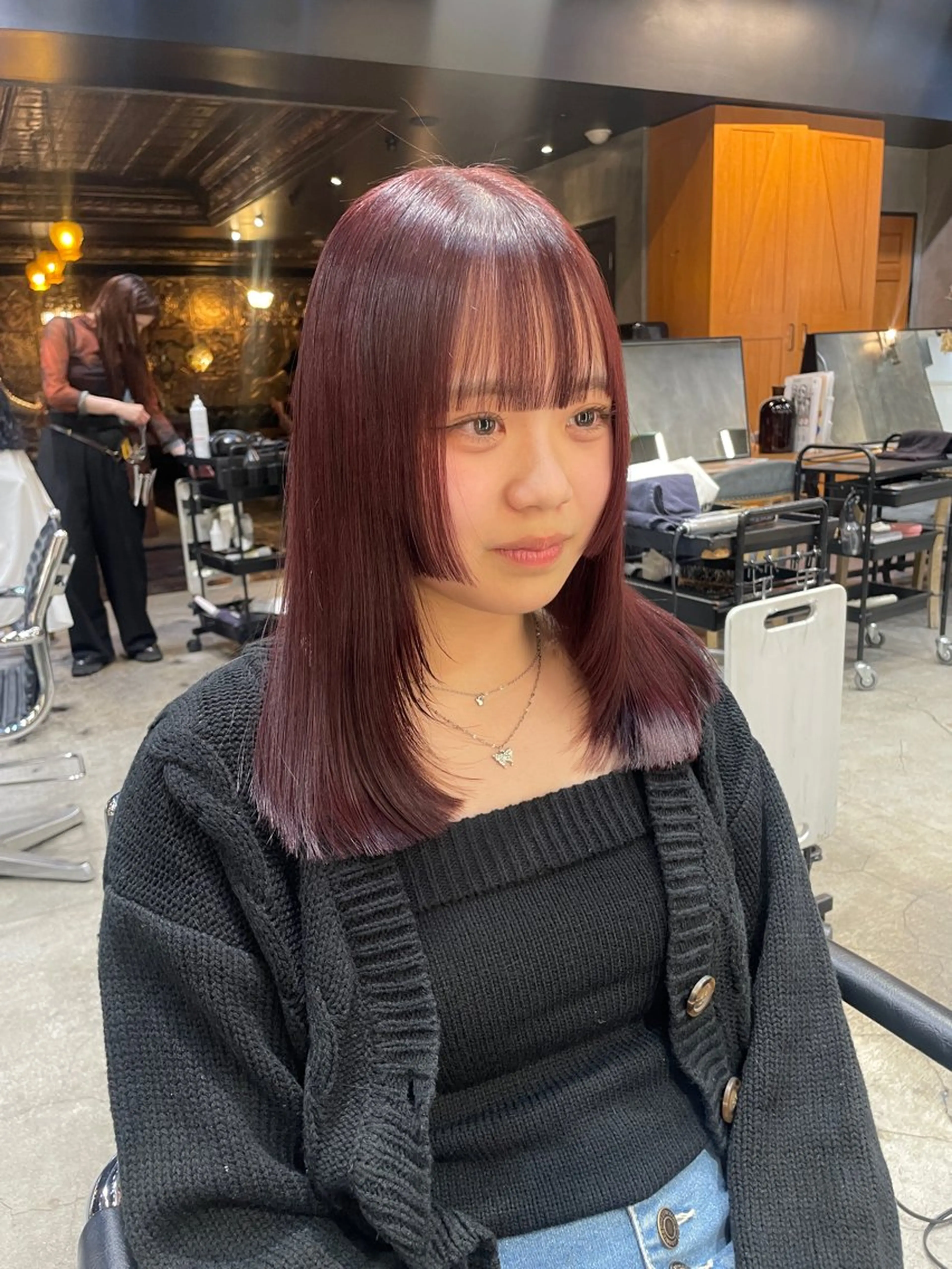ミディアム カラー パーマ ヘアアレンジ レイヤー/ 透明感カラー/マドカのヘアスタイル