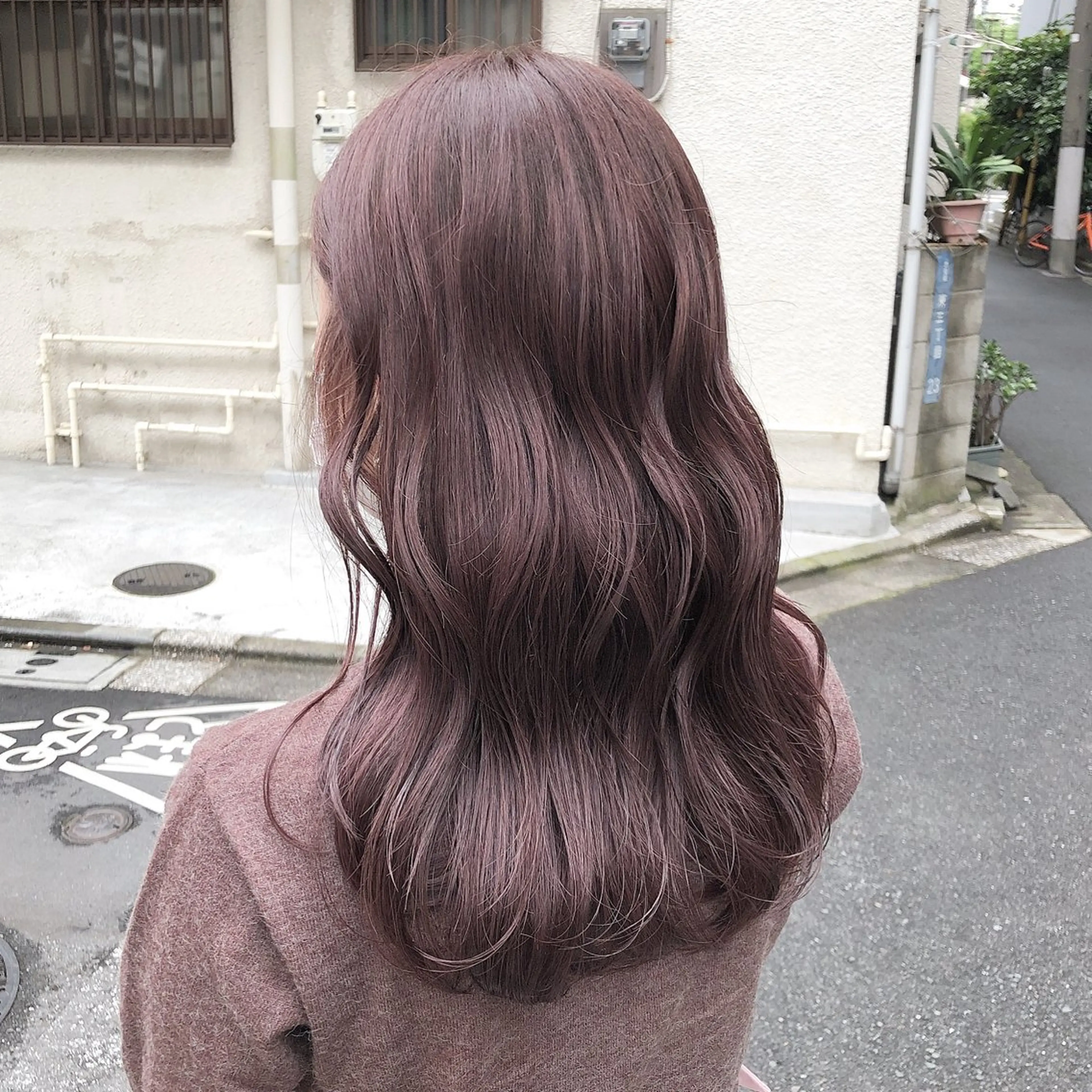 ロング カラー 半野 萌笑のヘアスタイル