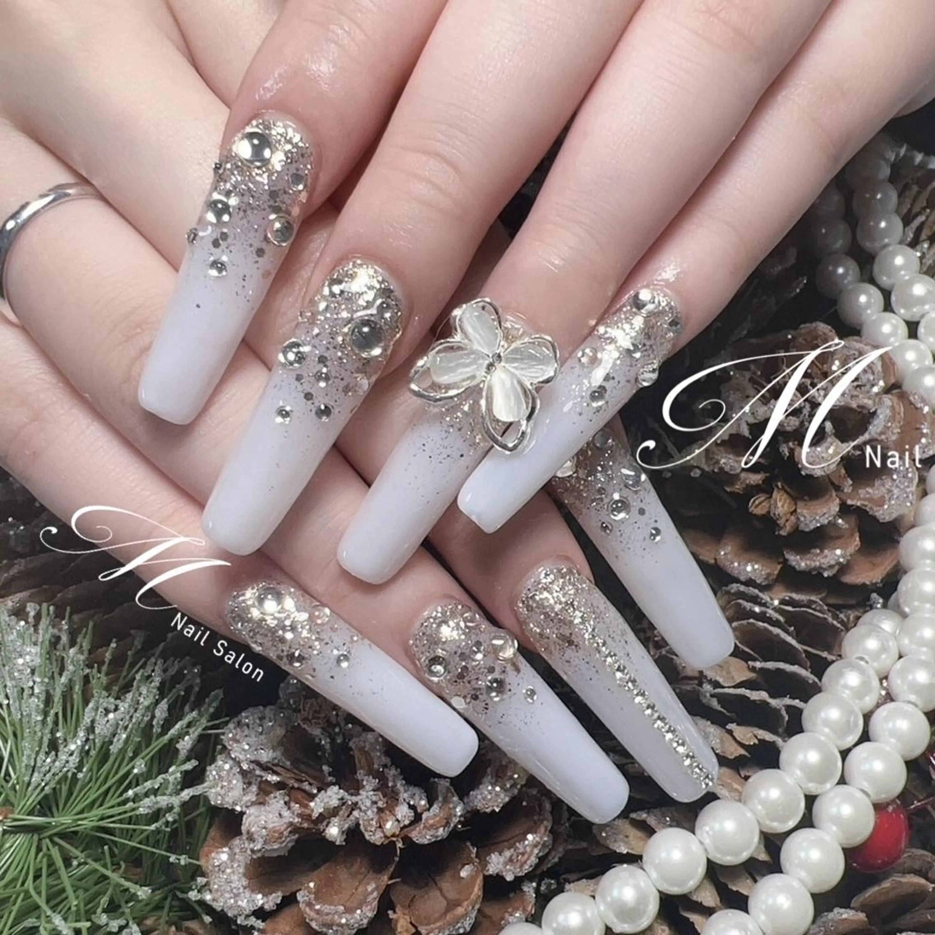 ネイル MNailパラ取扱店 🦋キャンペーン中✨のネイルデザイン