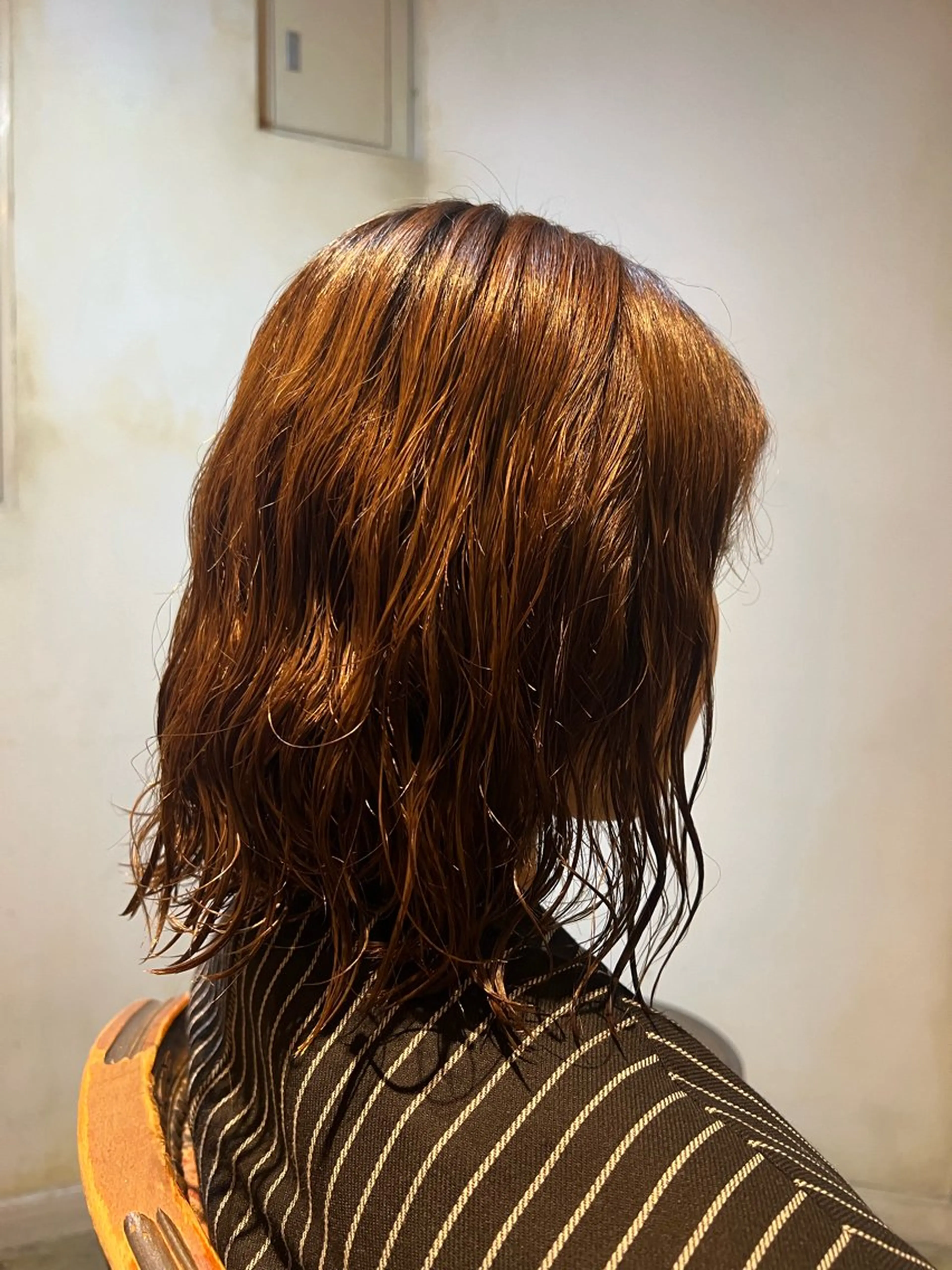 ミディアム ミディアムパーマ サンティエ都通店所属・永山 萌文のヘアスタイル