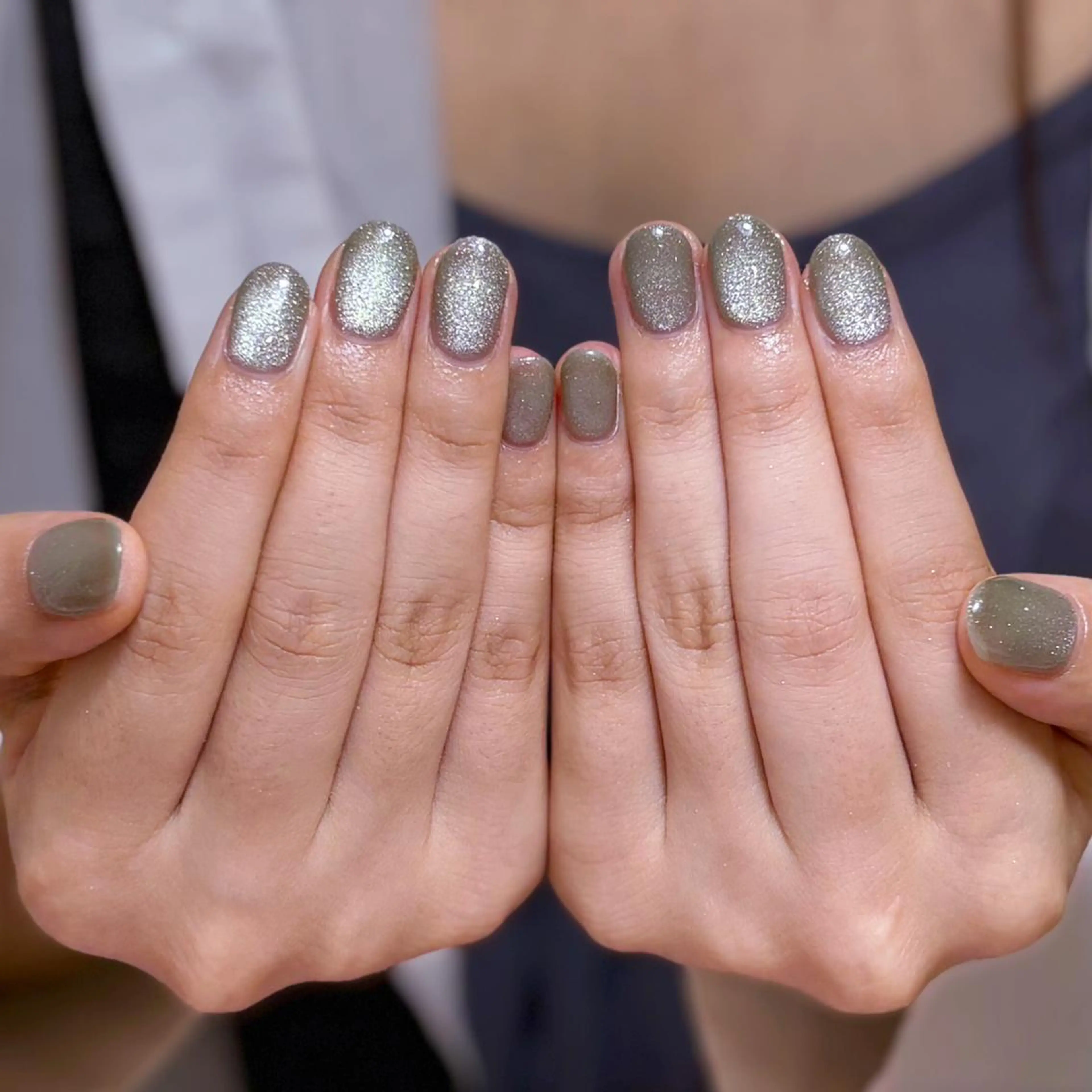ネイル アートネイル オーロラネイル ガーリー キラキラネイル 韓国ネイル ハンドネイル YOYO 💅のネイルデザイン