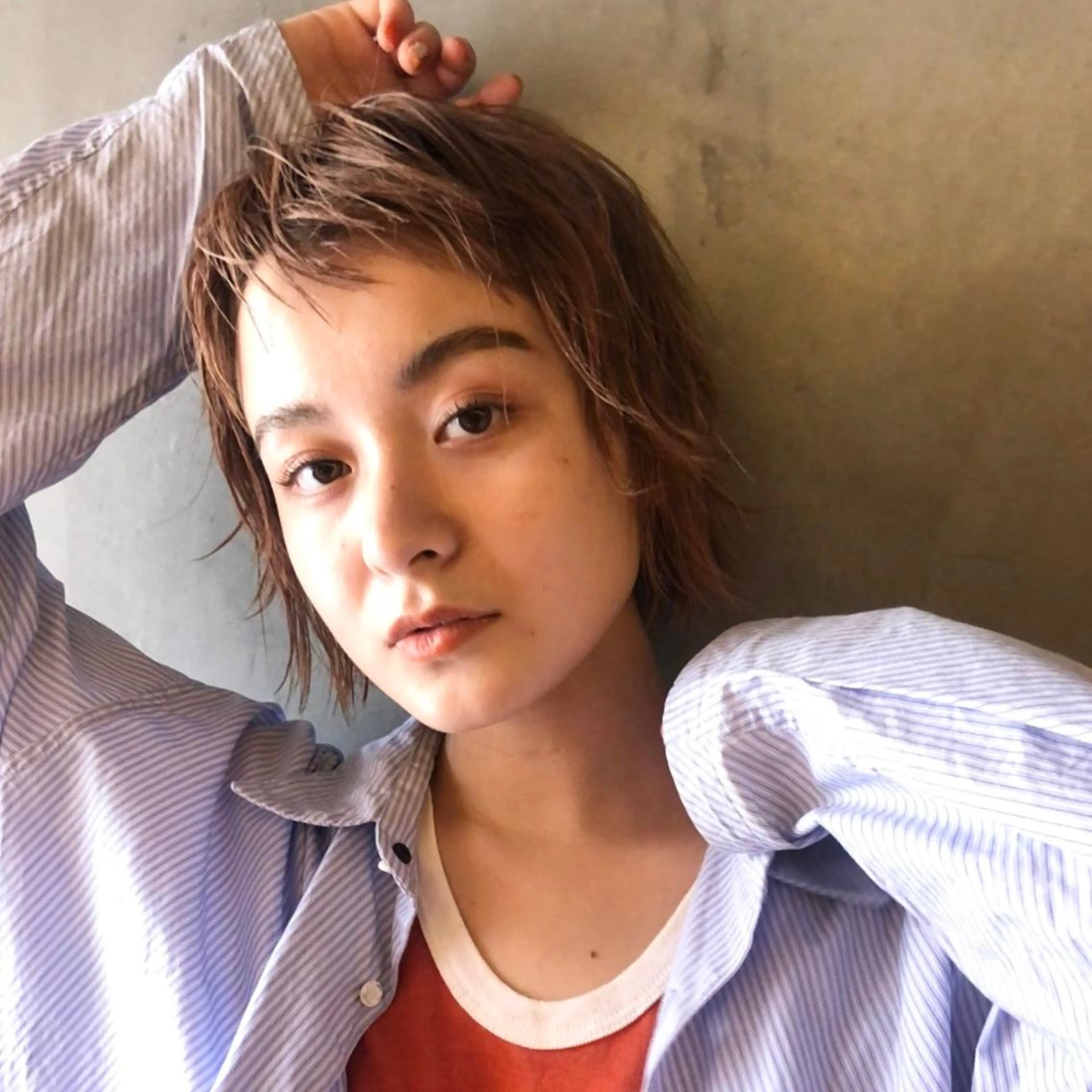 ミディアム カラー パーマ ヘアアレンジ メンズ キッズ ネイル マツエク・マツパ ベージュカラー オレンジ オレンジベージュ カラーマツエク オレンジ カット ヘアカラー トリートメント tatsumi/ボブ ウルフ/レイヤーのヘアスタイル