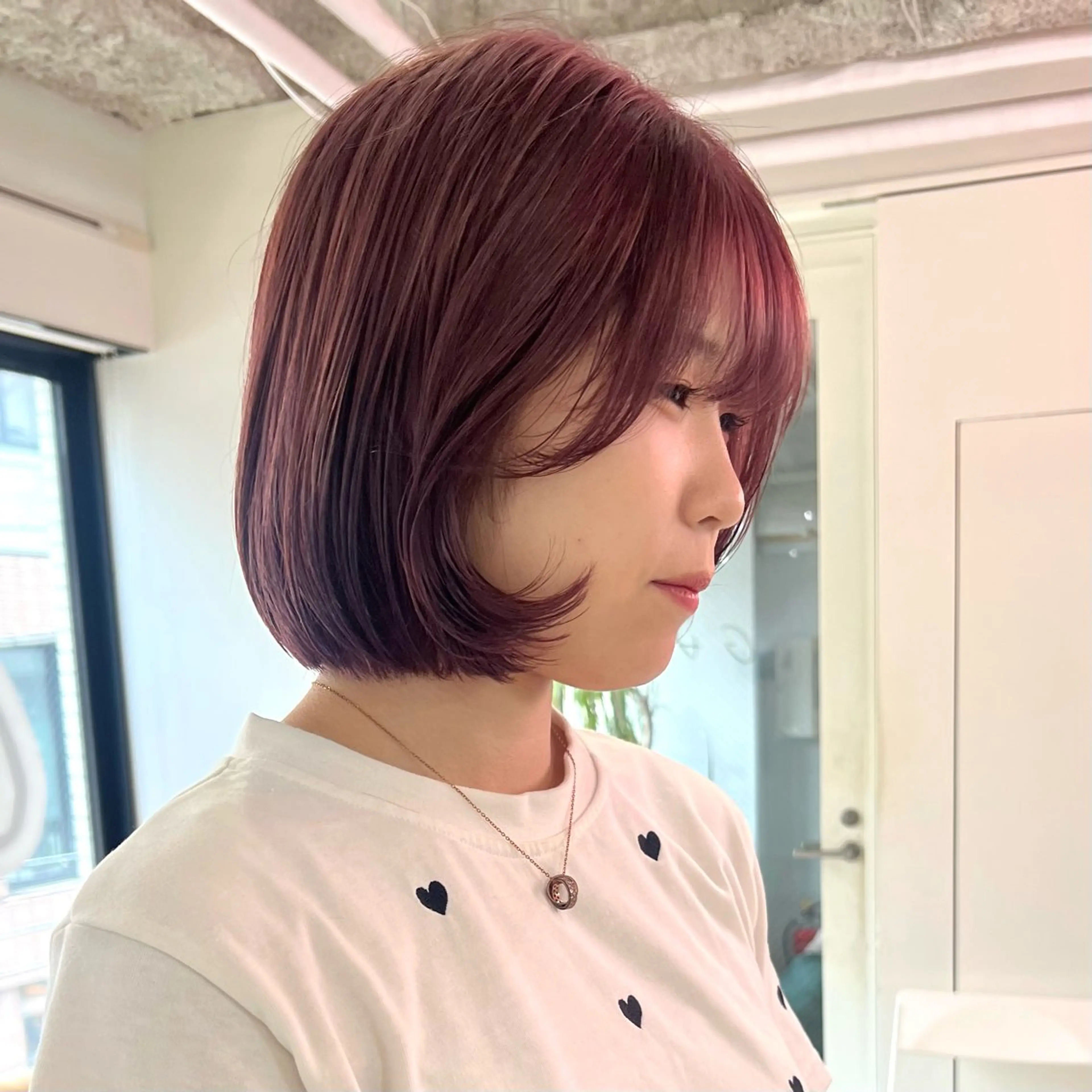 ショート カラー パーマ ヘアアレンジ カット ヘアカラー 🧨ブリーチー×ボブ レイヤー💎じゅえるのヘアスタイル