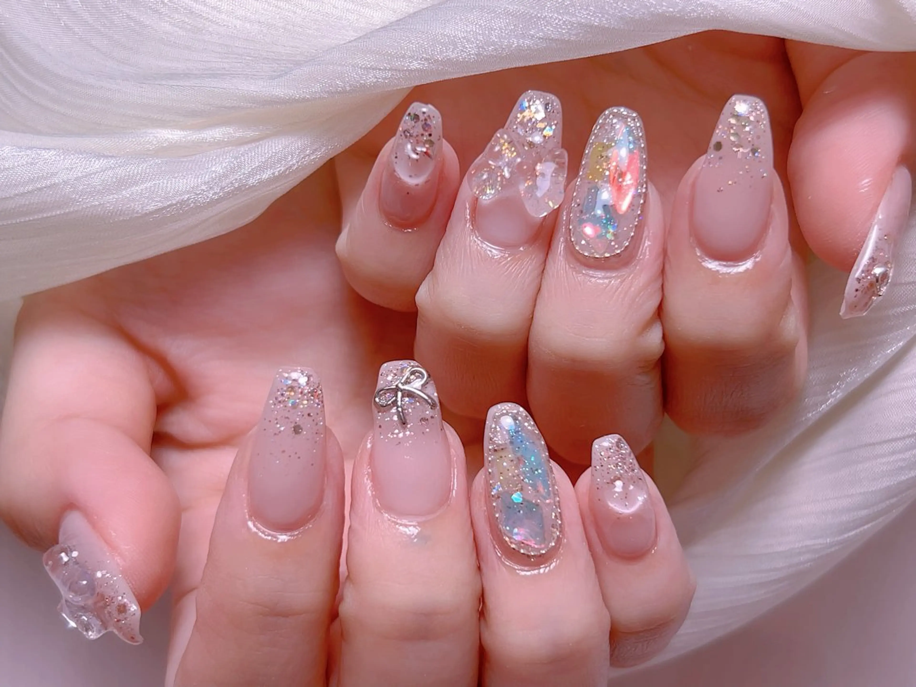 ネイル フレンチネイル ジェルネイル グラデーション 韓国ネイル マグネットネイル ハンドネイル 【長さ出し】 IRIS NAILのネイルデザイン