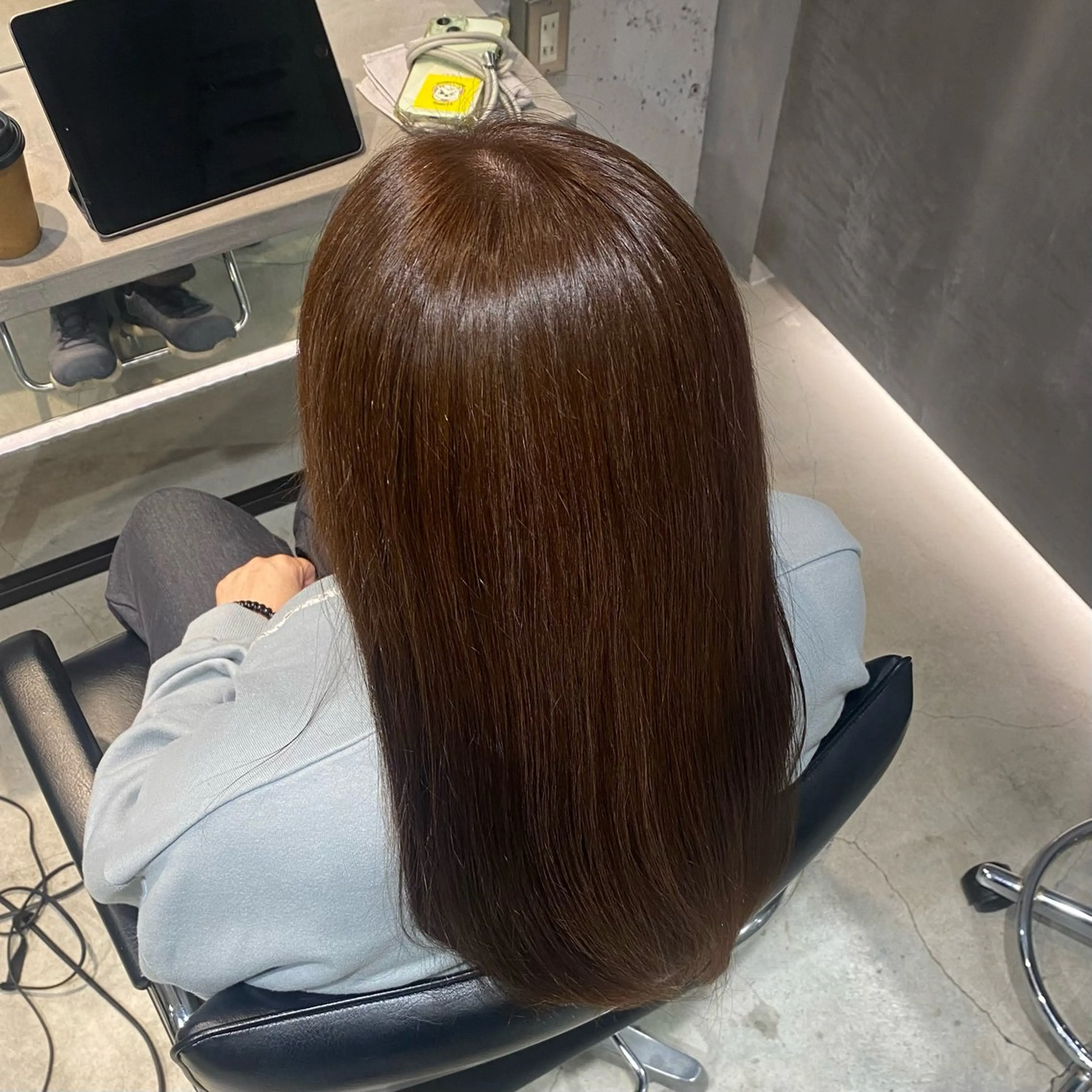 セミロング カラー ブラウンカラー はなか こうすけのヘアスタイル