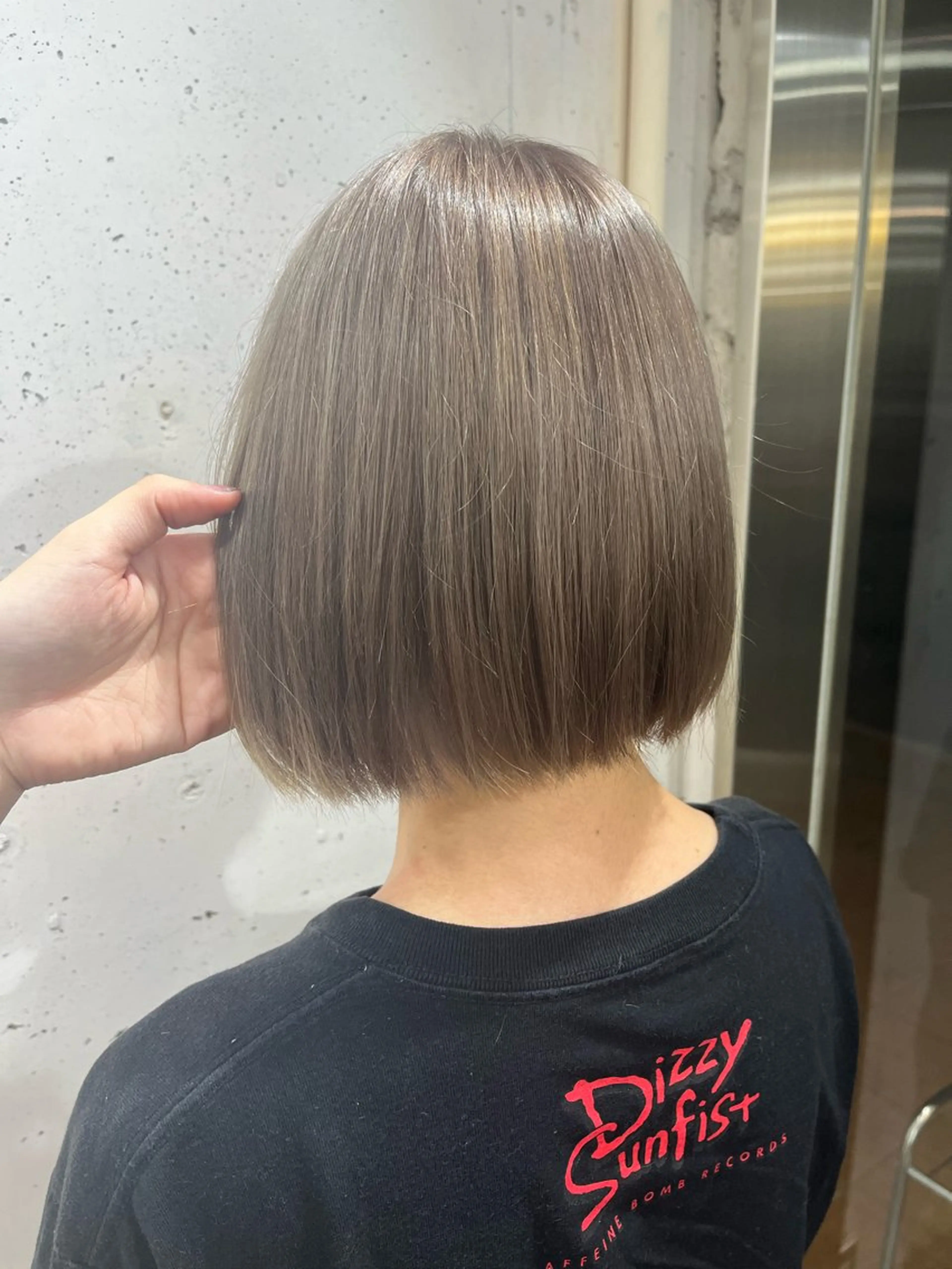 ミディアム ヘアカラー 韓国風透明感カラー 💎YUI💎のヘアスタイル