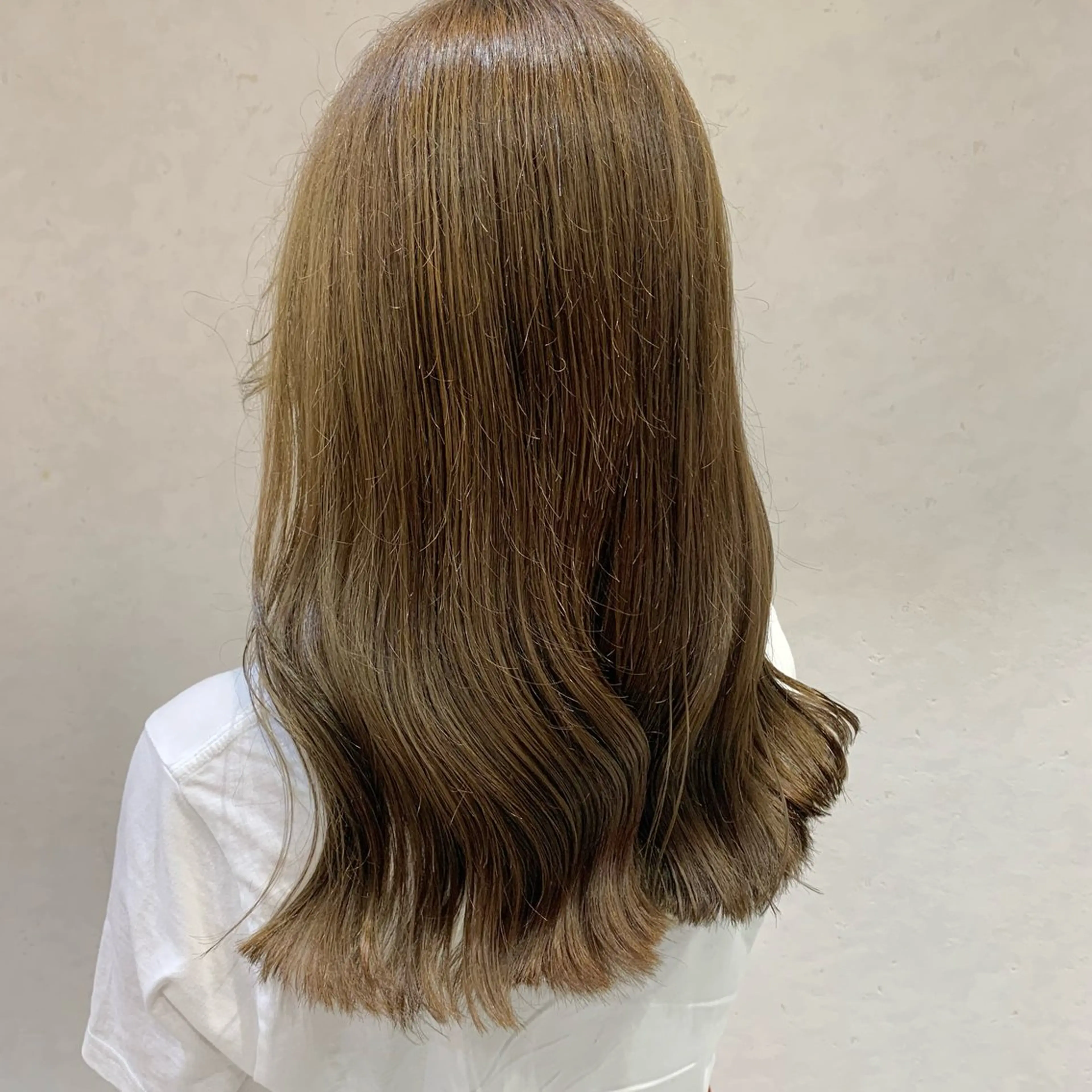 セミロング LuLu maoのヘアスタイル