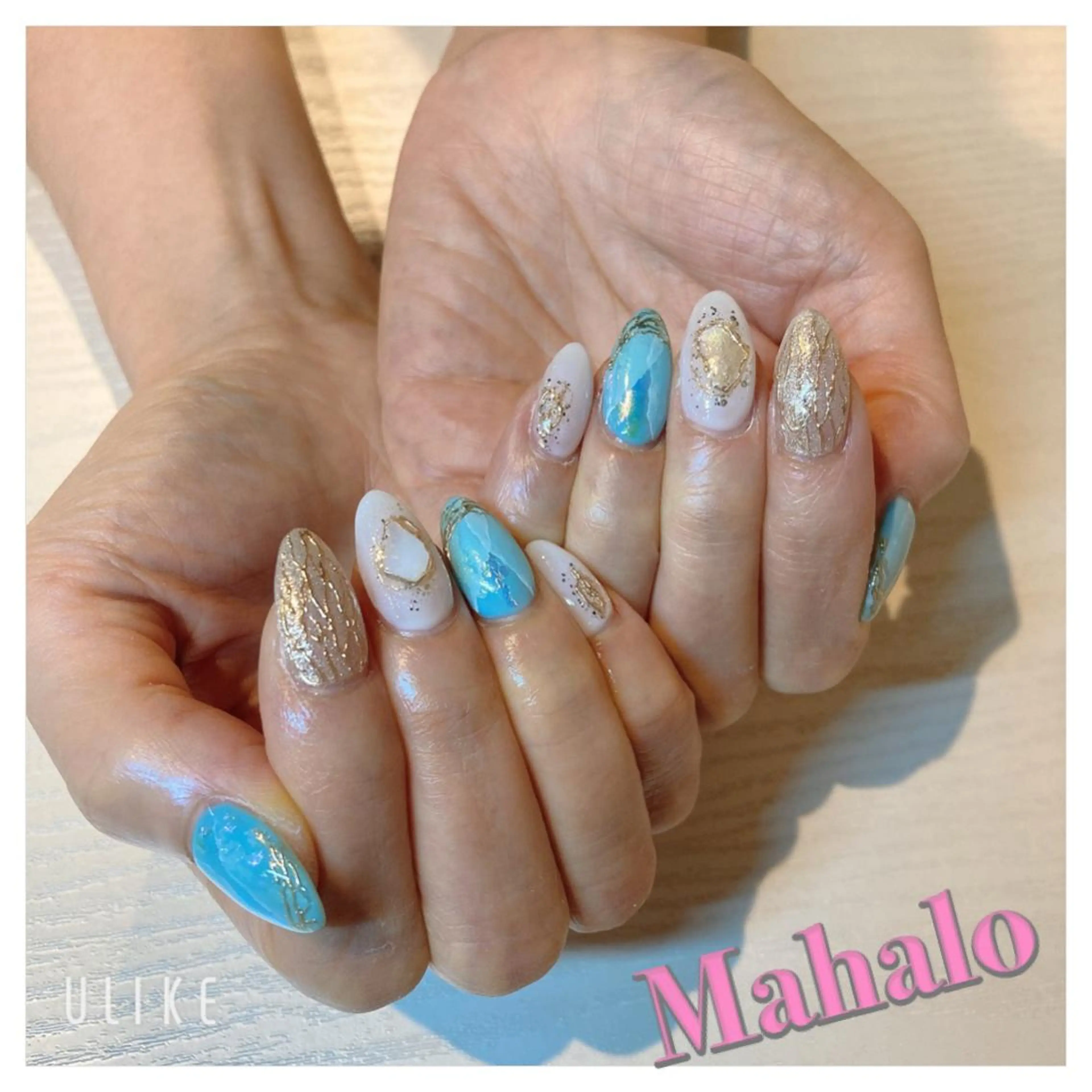 ネイル オーロラネイル 水色 ミラーネイル ワンカラーネイル 夏ネイル Nail Salon Mahaloのネイルデザイン