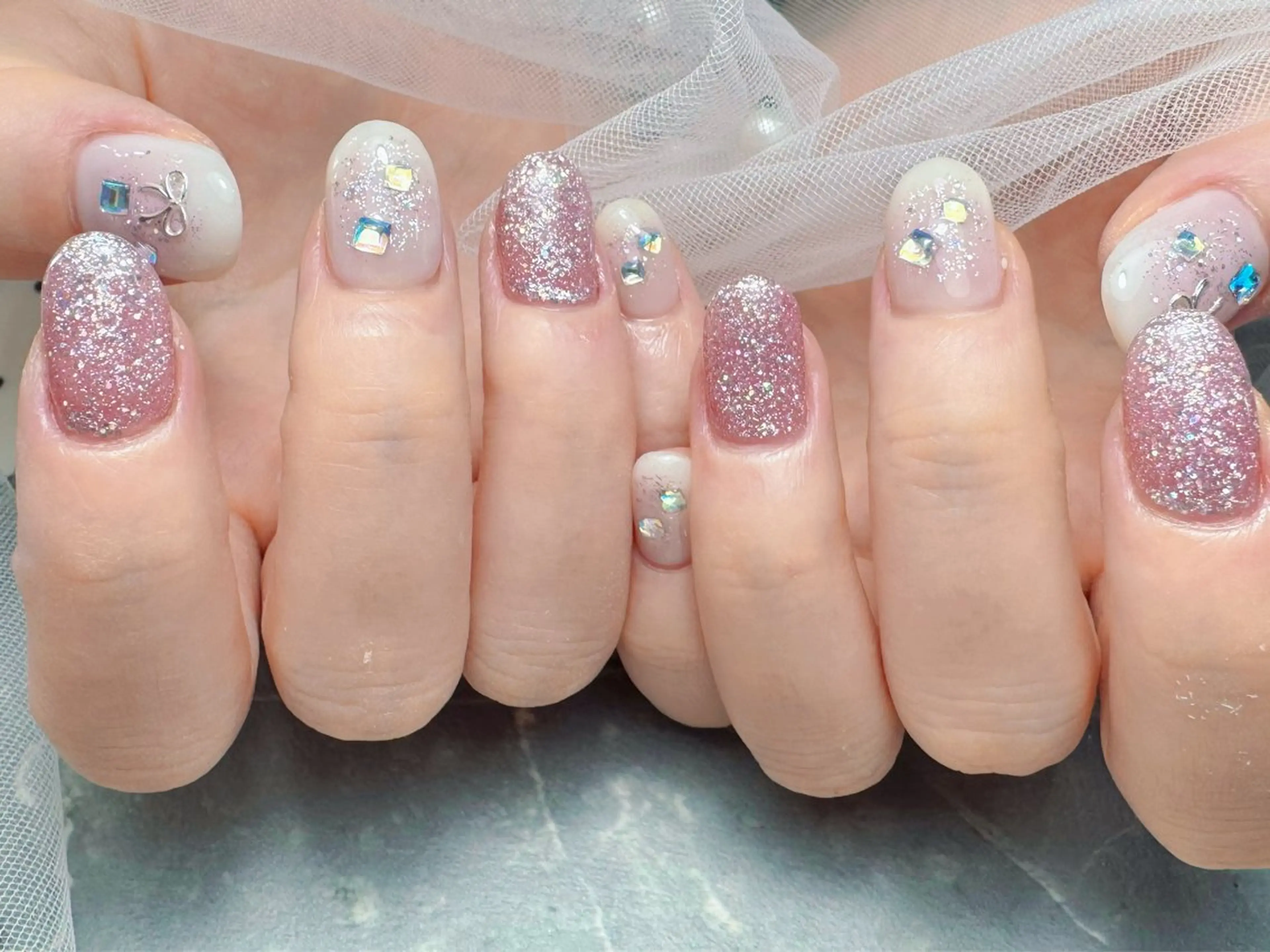 ネイル ハンドネイル マジックミラー所属・マジック ミラーのネイルデザイン