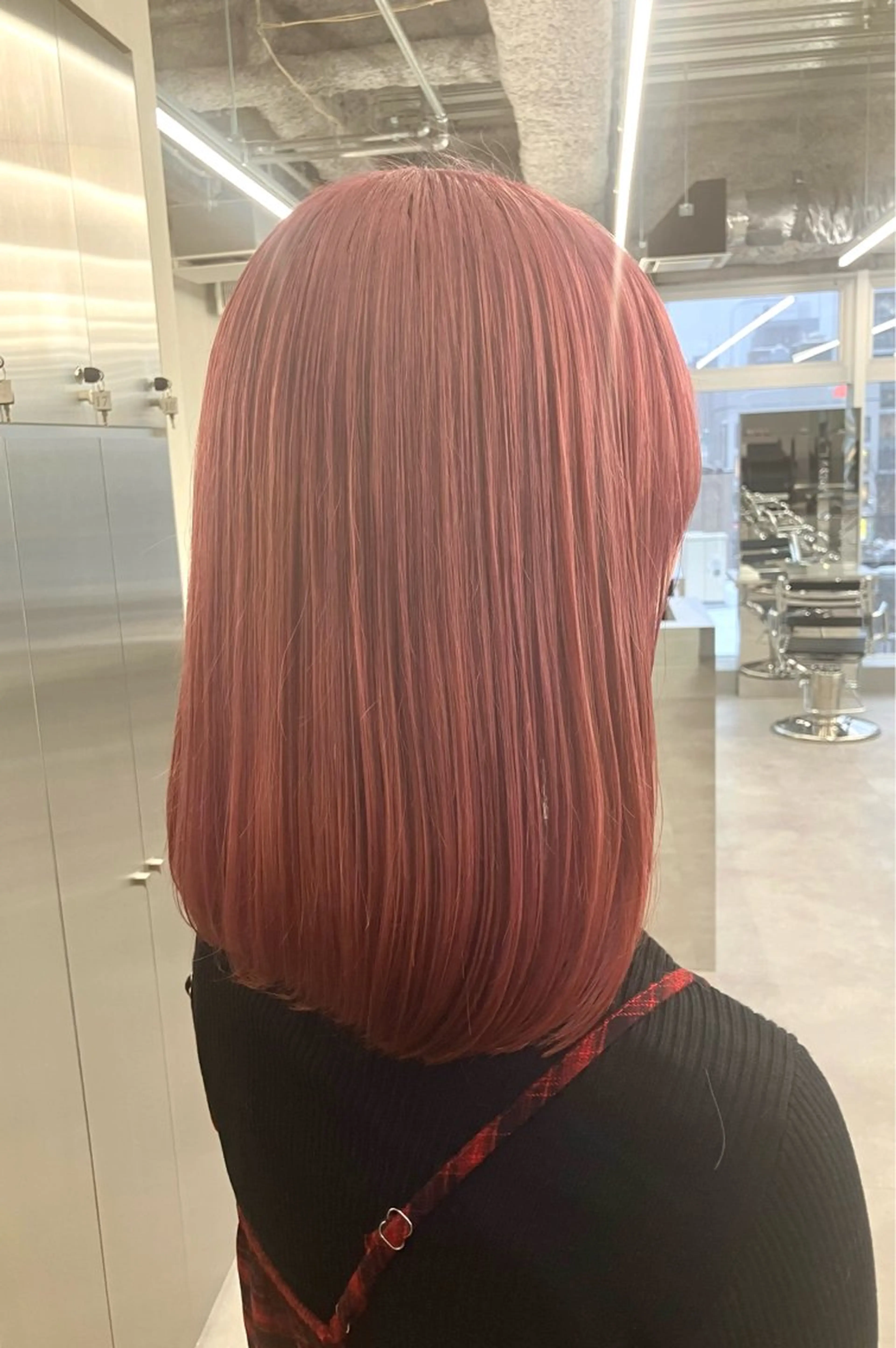 🌟ミニモ限定🌟当日予約歓迎☺️気分転換に是非🌼美発色カラー＋ウル艶トリートメント✨の写真