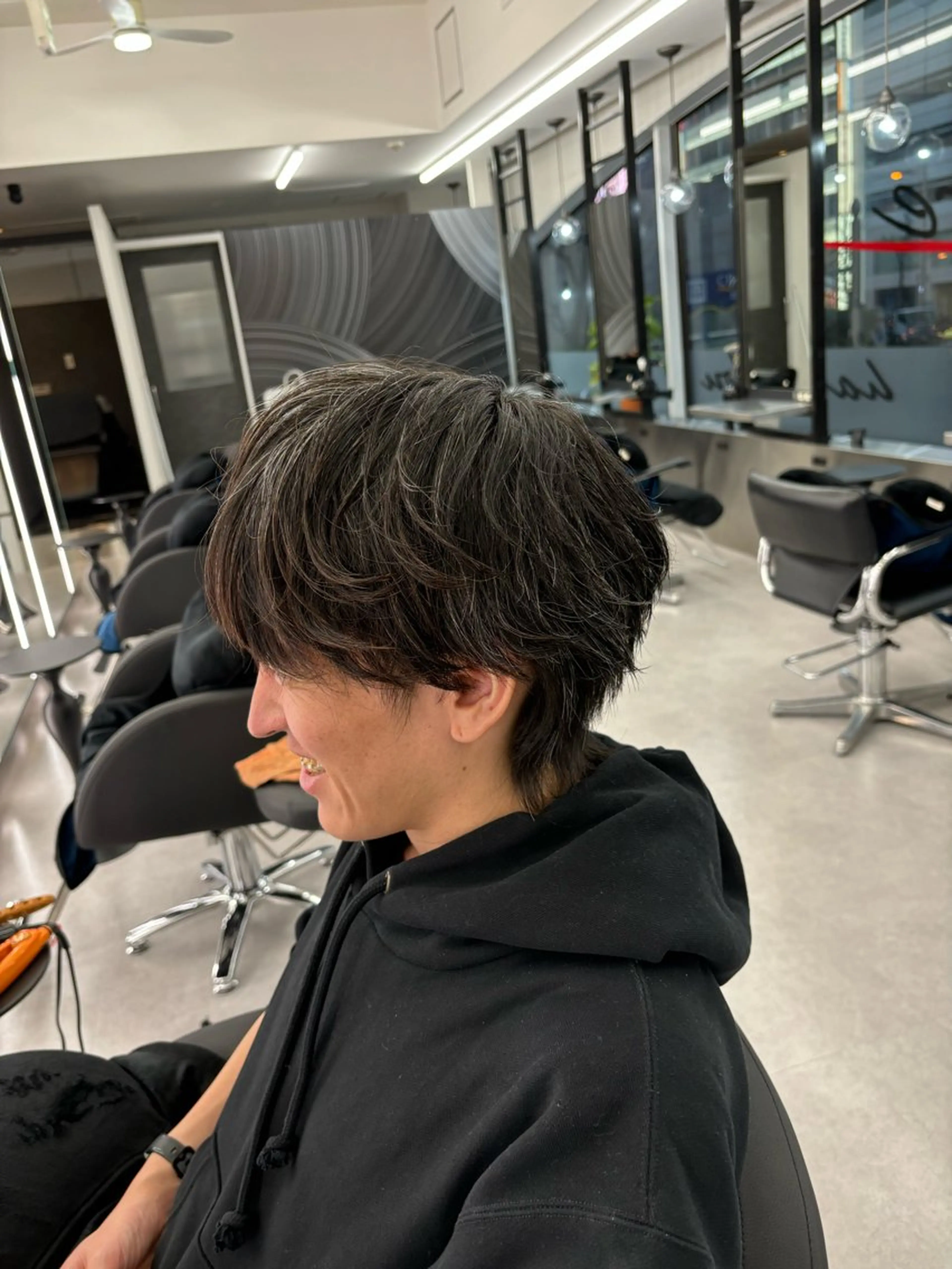 メンズ メンズウルフカット ウルフカット 韓国風メンズヘア 高森蓮のヘアスタイル