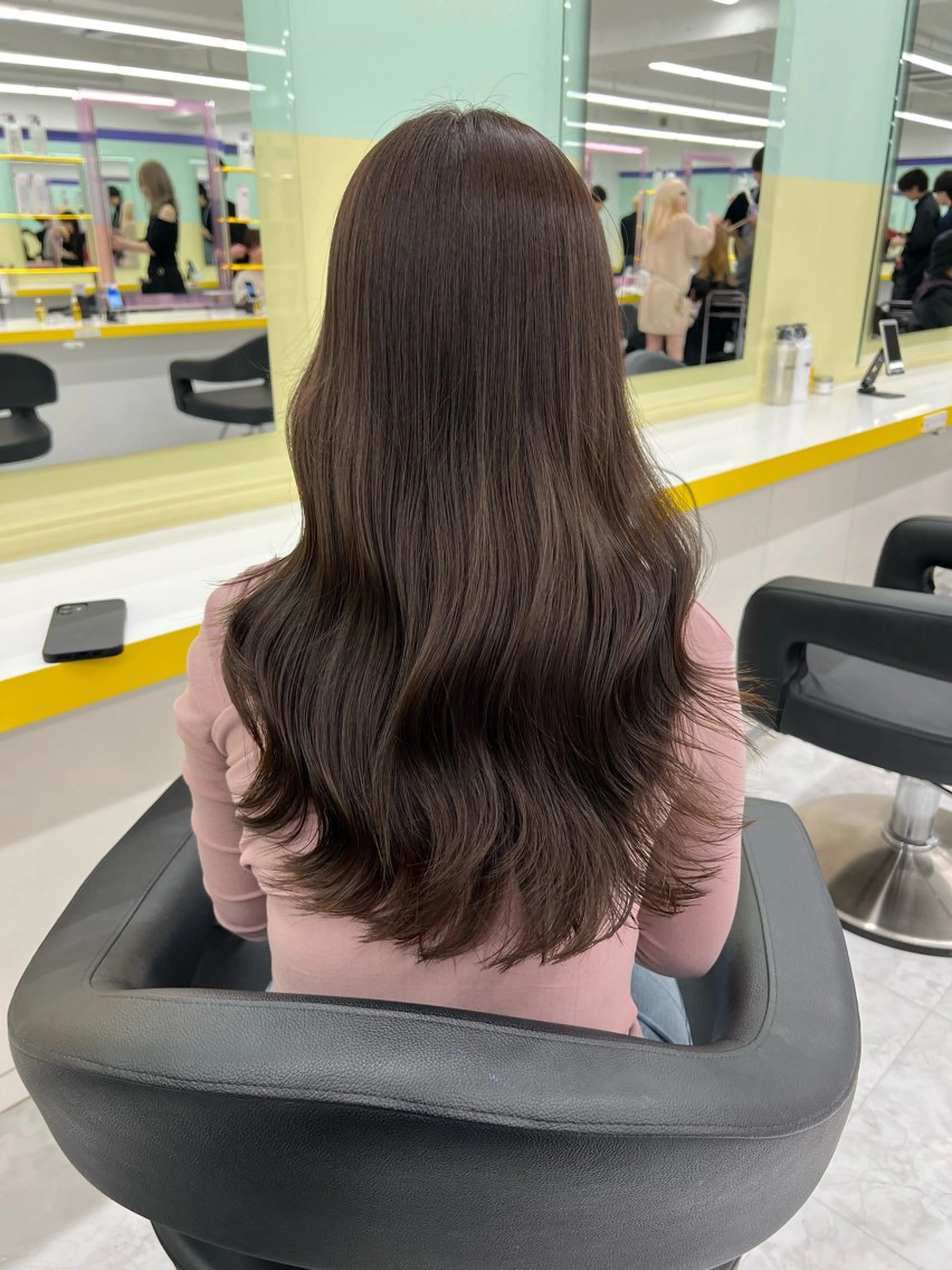 セミロング カット ヘアカラー トリートメント ヘッドスパ ヘアセット 💍レイヤーカット 艶髪💍亘紘輝のヘアスタイル