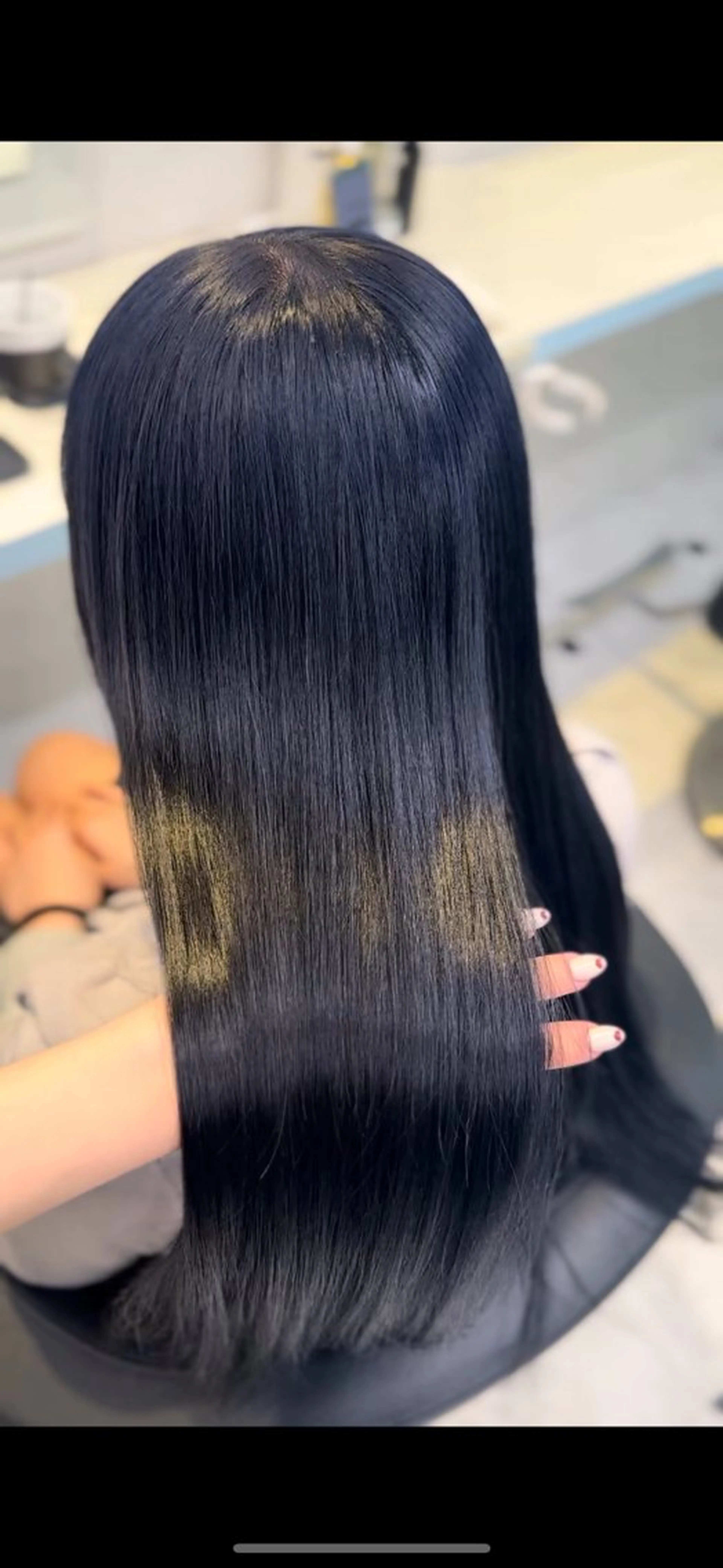 ロング カラー 黒髪 ブルーカラー ブルーブラック ヘアカラー ♥️暖色モテカラ ー♥️由夏のヘアスタイル